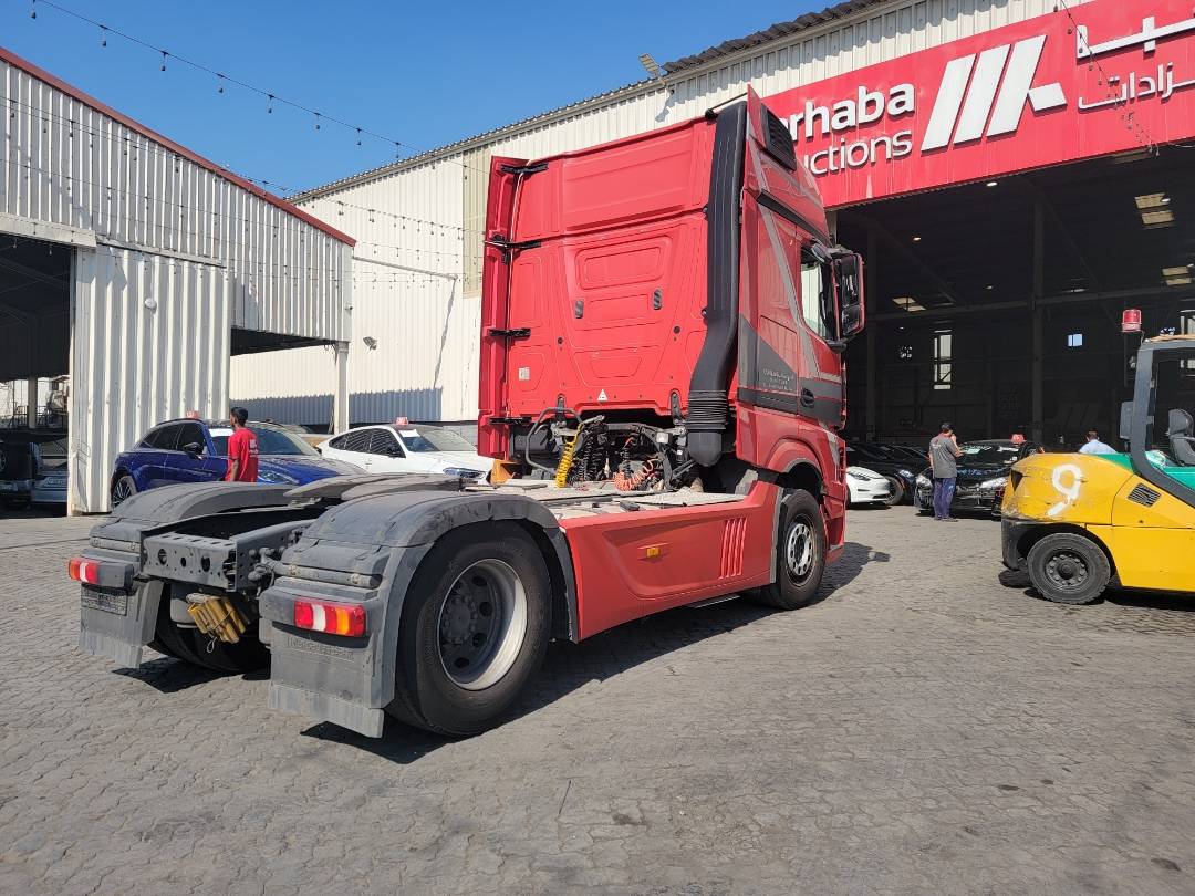 2014 MERCEDES BENZ ACTROS 1843 — 1023609 KM — Lot 925044 — Main - Marhaba Auctions Used Cars - Image 6