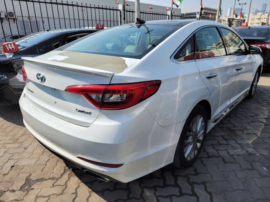 2015 HYUNDAI SONATA — 126796 Miles — Lot 421010361 - Marhaba Auctions Used Cars - Image 4