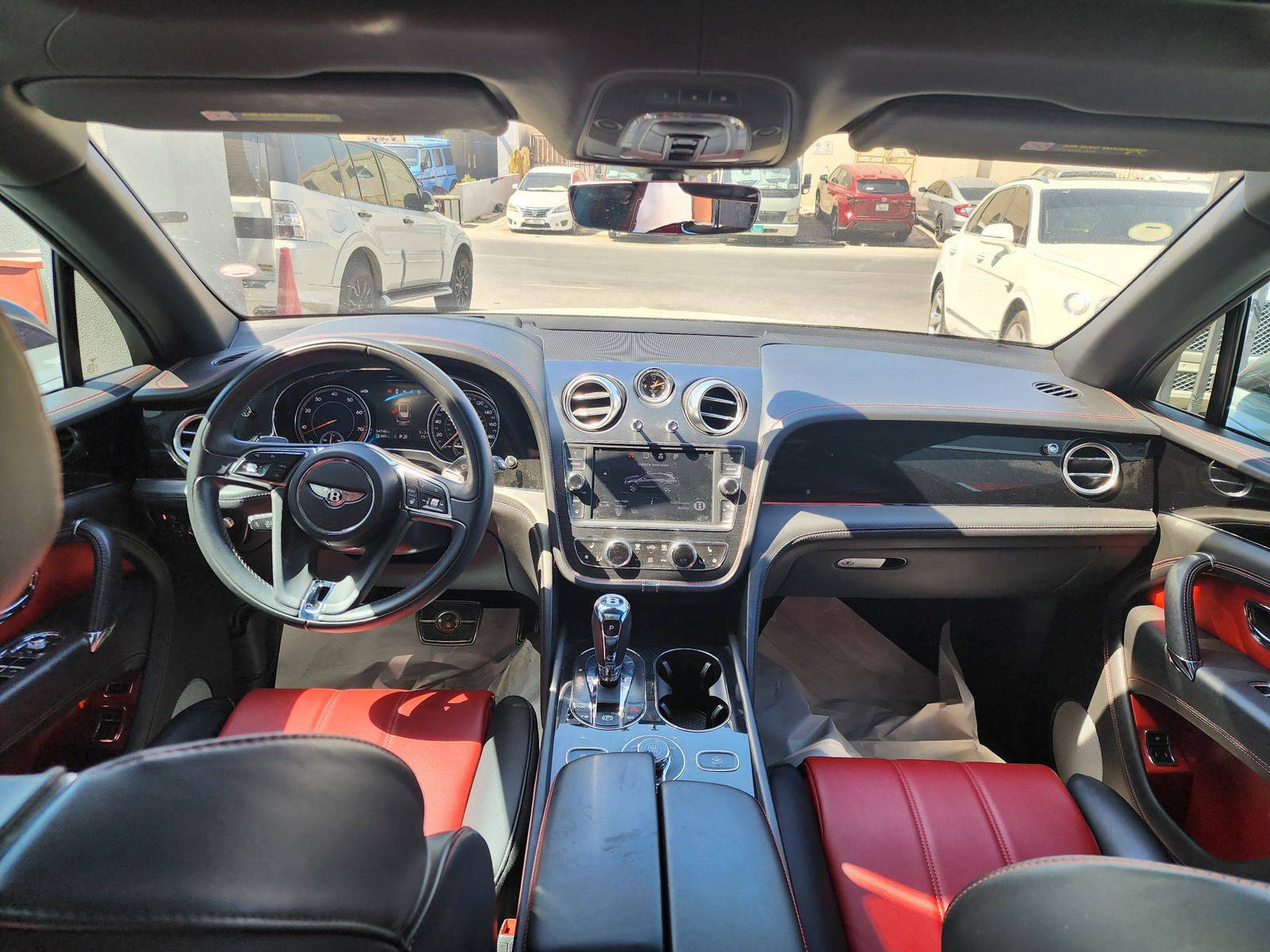 BENTLEY BENTAYGA 2019 - Marhaba Auction Used Cars - Image 10