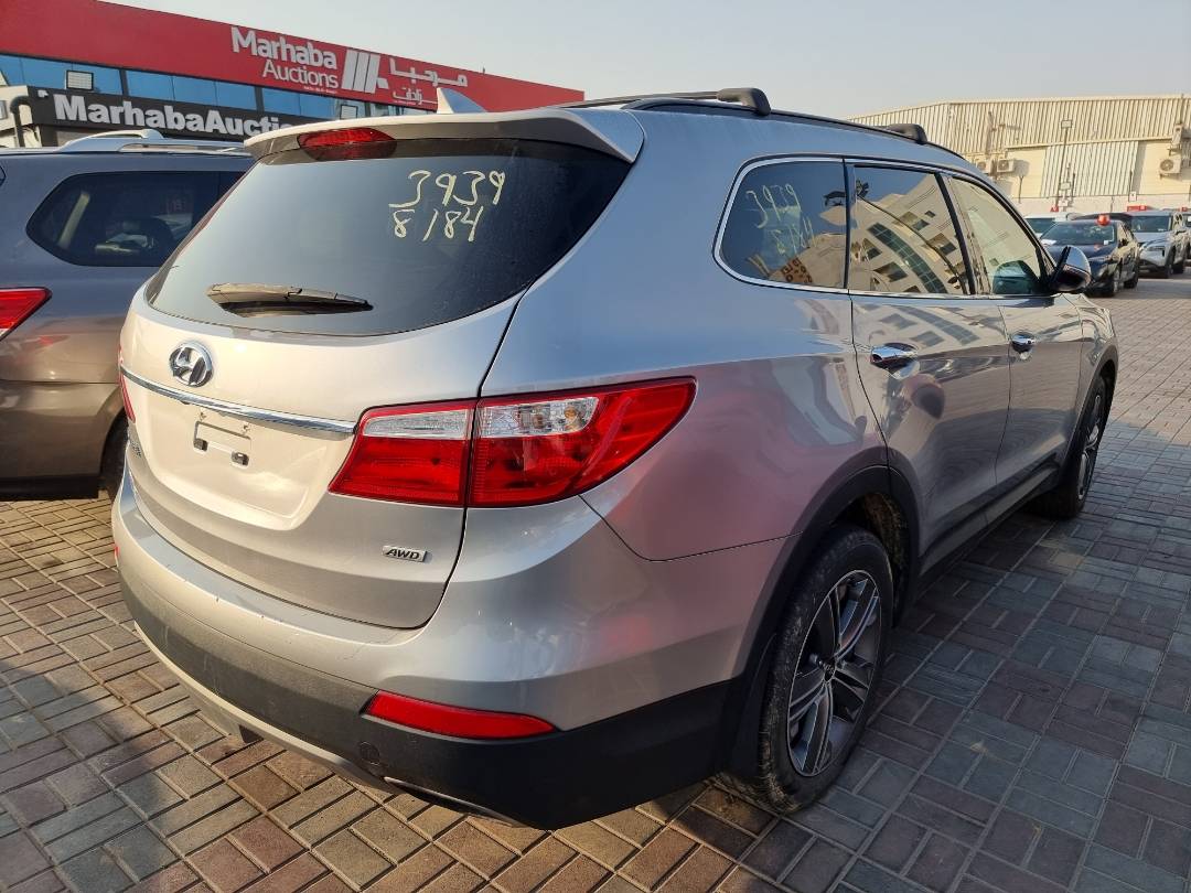 2016 HYUNDAI SANTA FE — 161509 Miles — Lot 125487 — Ind. 12 - Marhaba Auctions Used Cars - Image 4