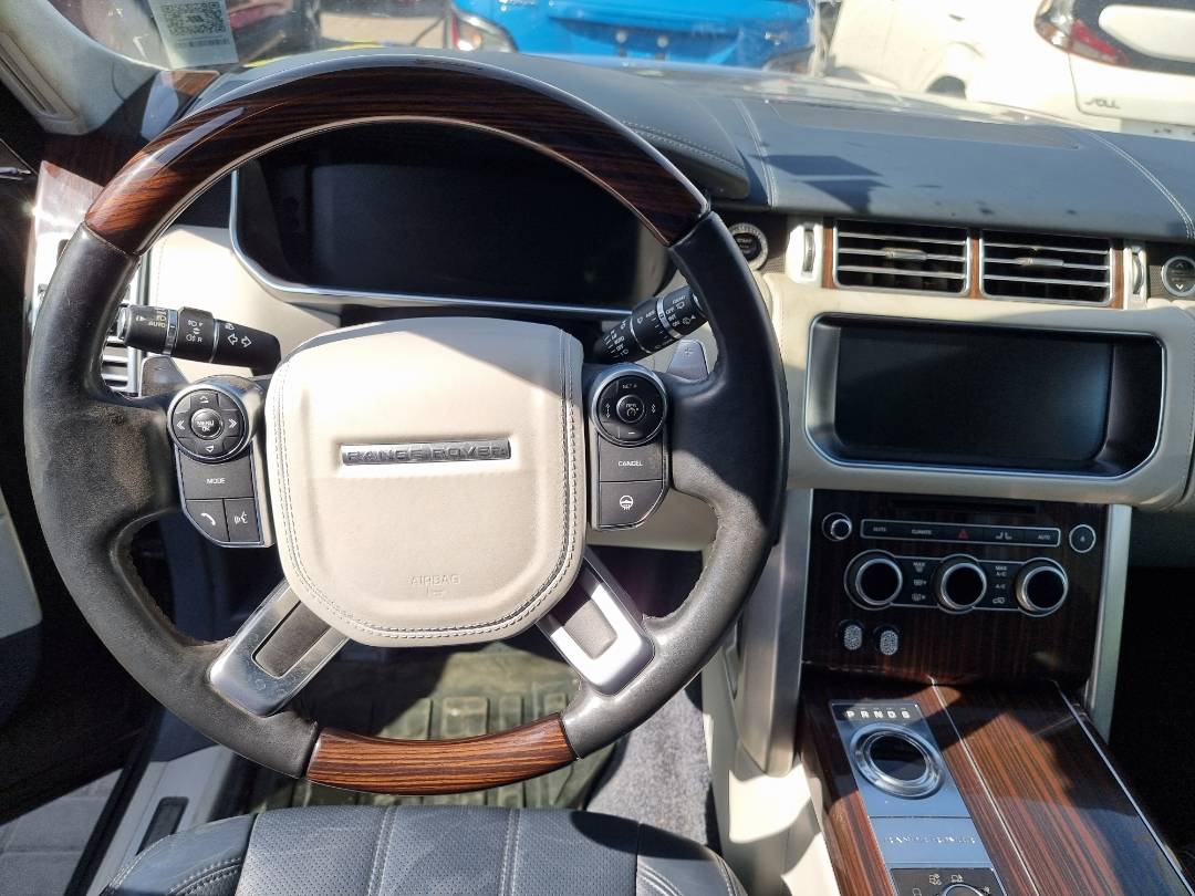 2017 LAND ROVER RANGE ROVER — 132382 Miles — Lot E2HA360806 — Main - Marhaba Auctions Used Cars - Image 12