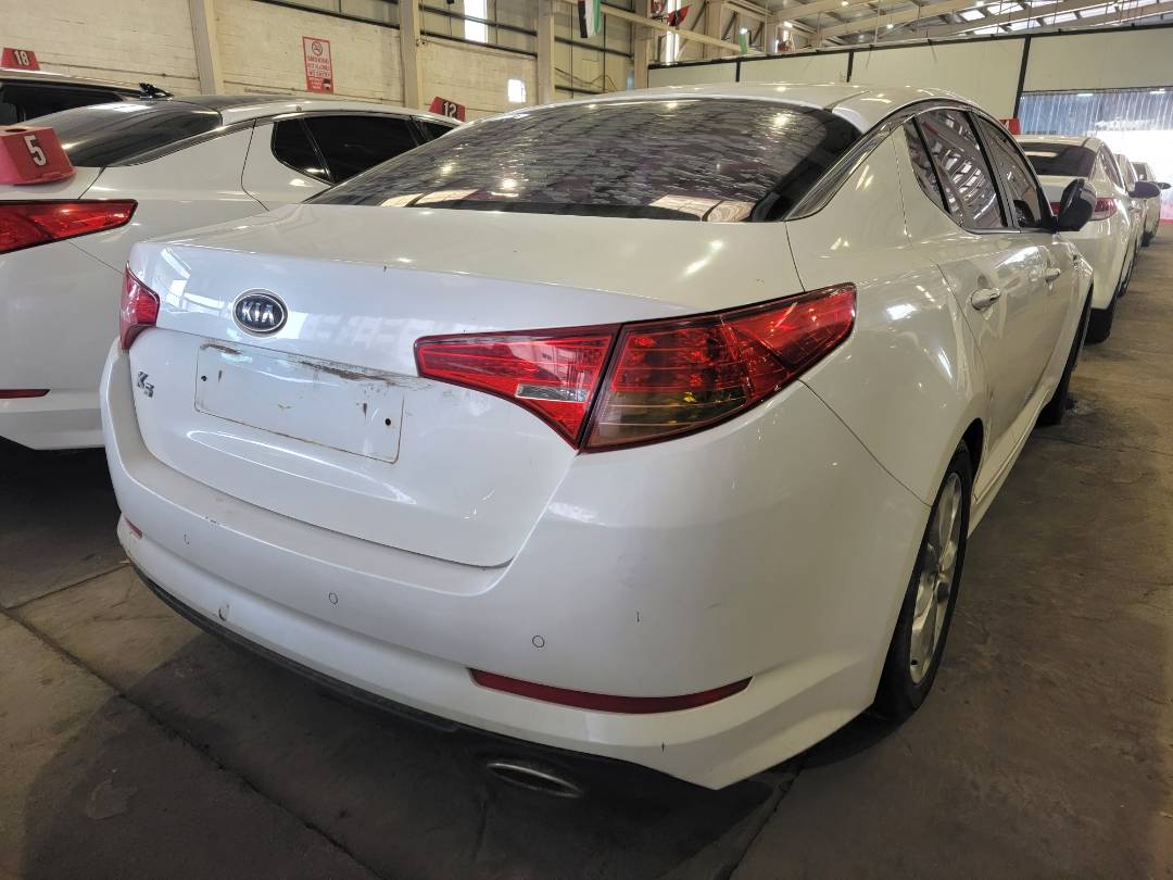 2011 KIA K5 — 103824 KM — Lot 087891 — Main - Marhaba Auctions Used Cars - Image 3