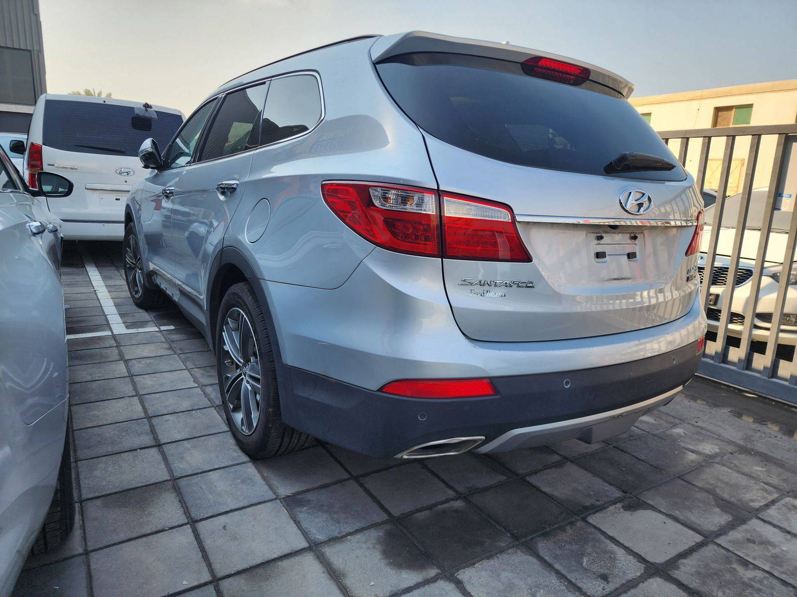 HYUNDAI SANTA FE 2016 - Marhaba Auction Used Cars - Image 5