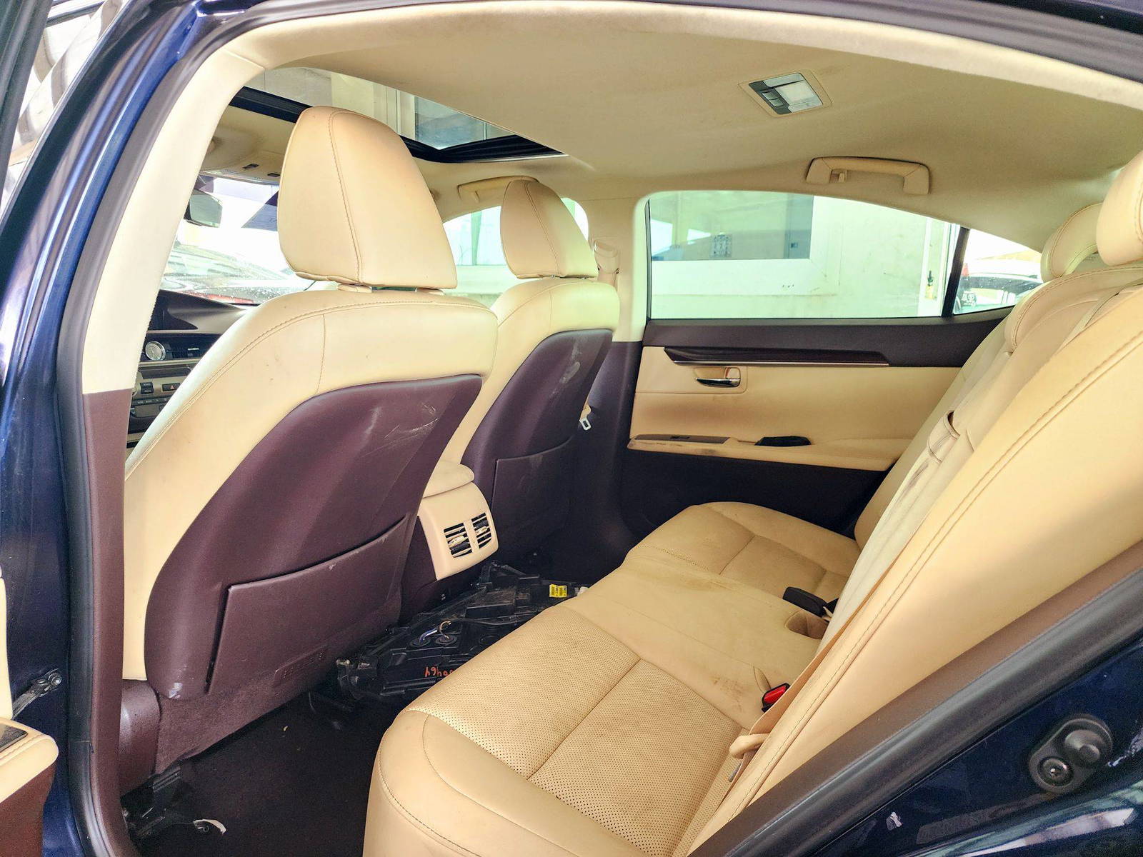 2016 LEXUS ES 350 — 112099 Miles — Lot 40529445 — Main - Marhaba Auctions Used Cars - Image 6