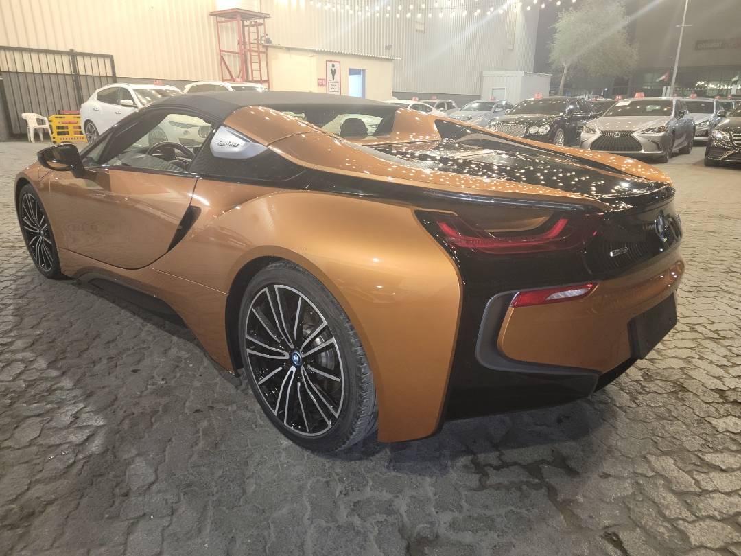 2018 BMW i8 — 10219 KM — Lot VG33268 - Marhaba Auctions Used Cars - Image 3