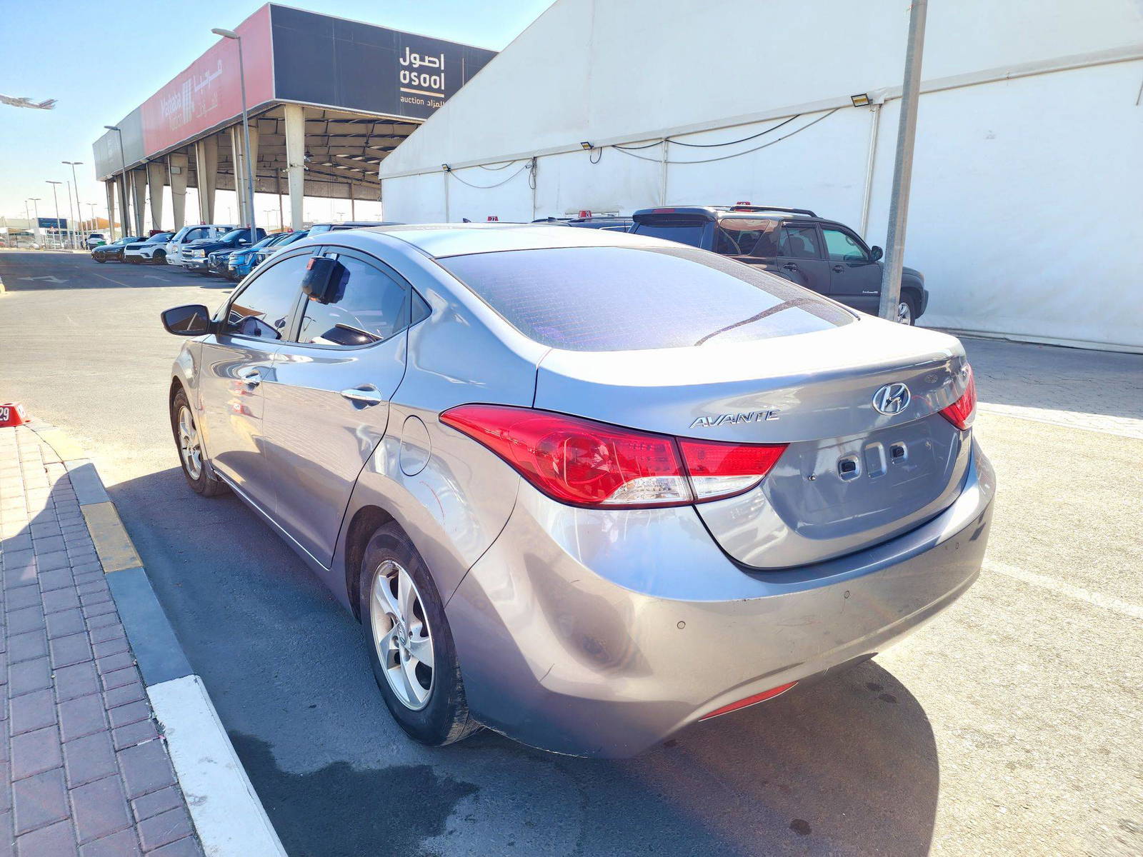 2014 HYUNDAI AVANTE — 110430 KM — Lot 842991 — Souq - Marhaba Auctions Used Cars - Image 4