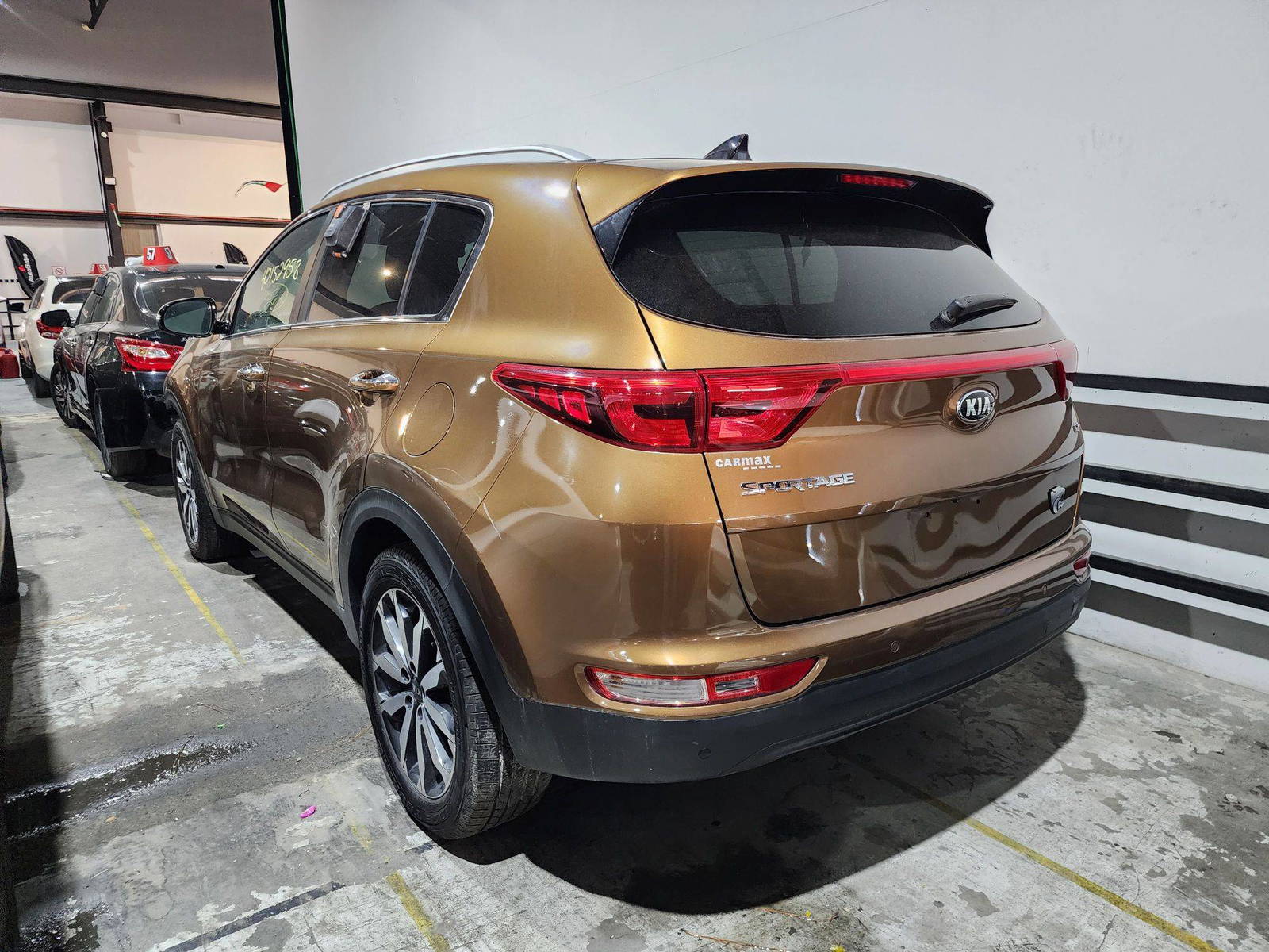 2017 KIA SPORTAGE — 93292 Miles — Lot 40152958 — Al Quoz - Marhaba Auctions Used Cars - Image 3