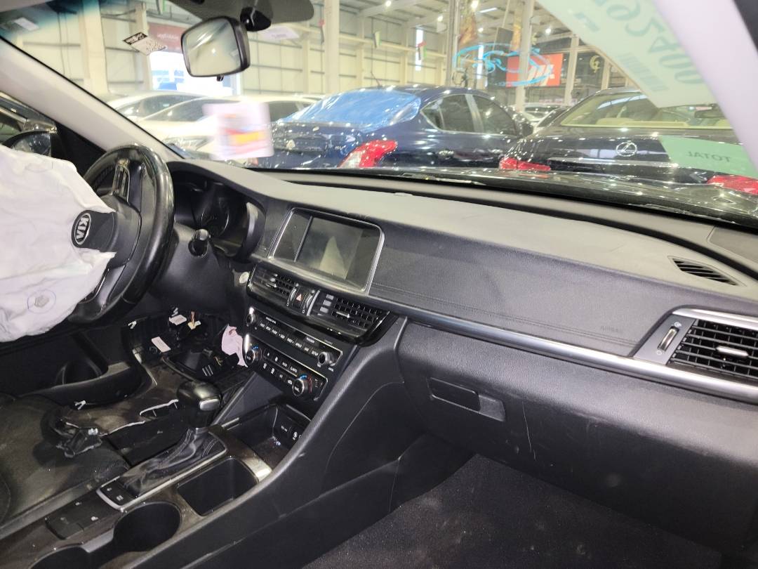 2017 KIA OPTIMA — 84026 Miles — Lot 37792400 - Marhaba Auctions Used Cars - Image 5