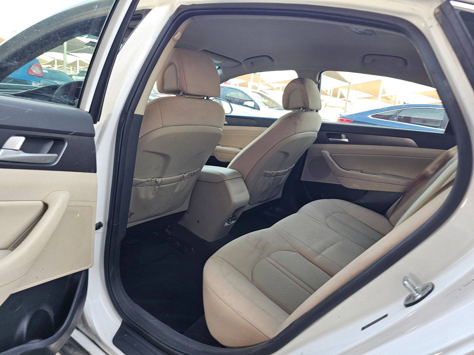 2017 HYUNDAI SONATA — 170703 Miles — Lot F2HH457074 — Souq - Marhaba Auctions Used Cars - Image 6