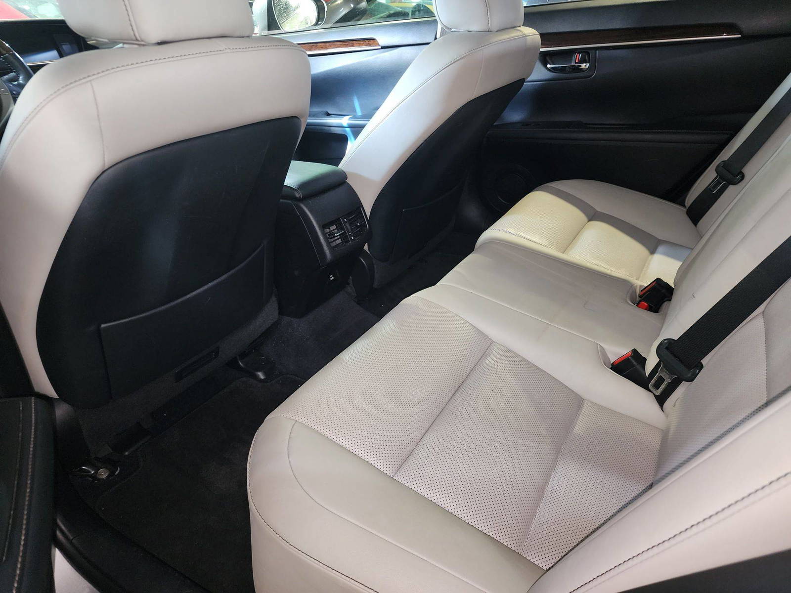 LEXUS ES 350 2015 - Marhaba Auction Used Cars - Image 7