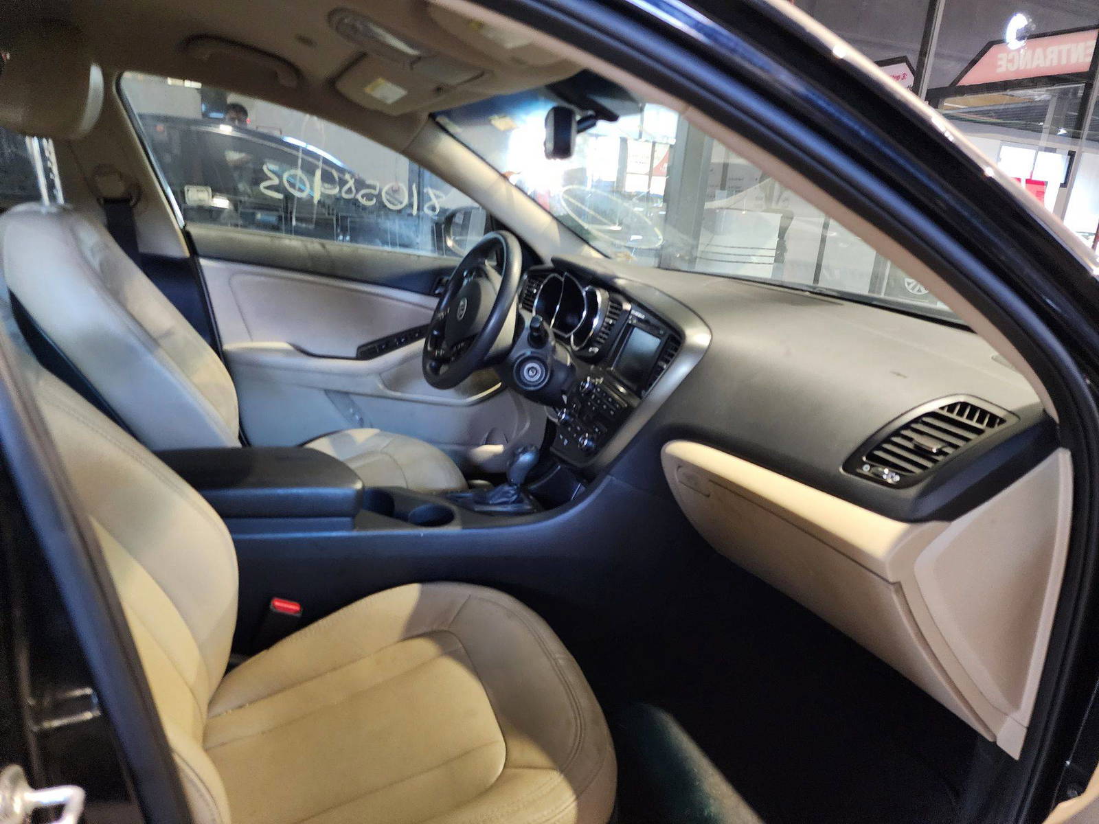 2011 KIA OPTIMA — 173064 Miles — Lot 5100016 — Al Quoz - Marhaba Auctions Used Cars - Image 8