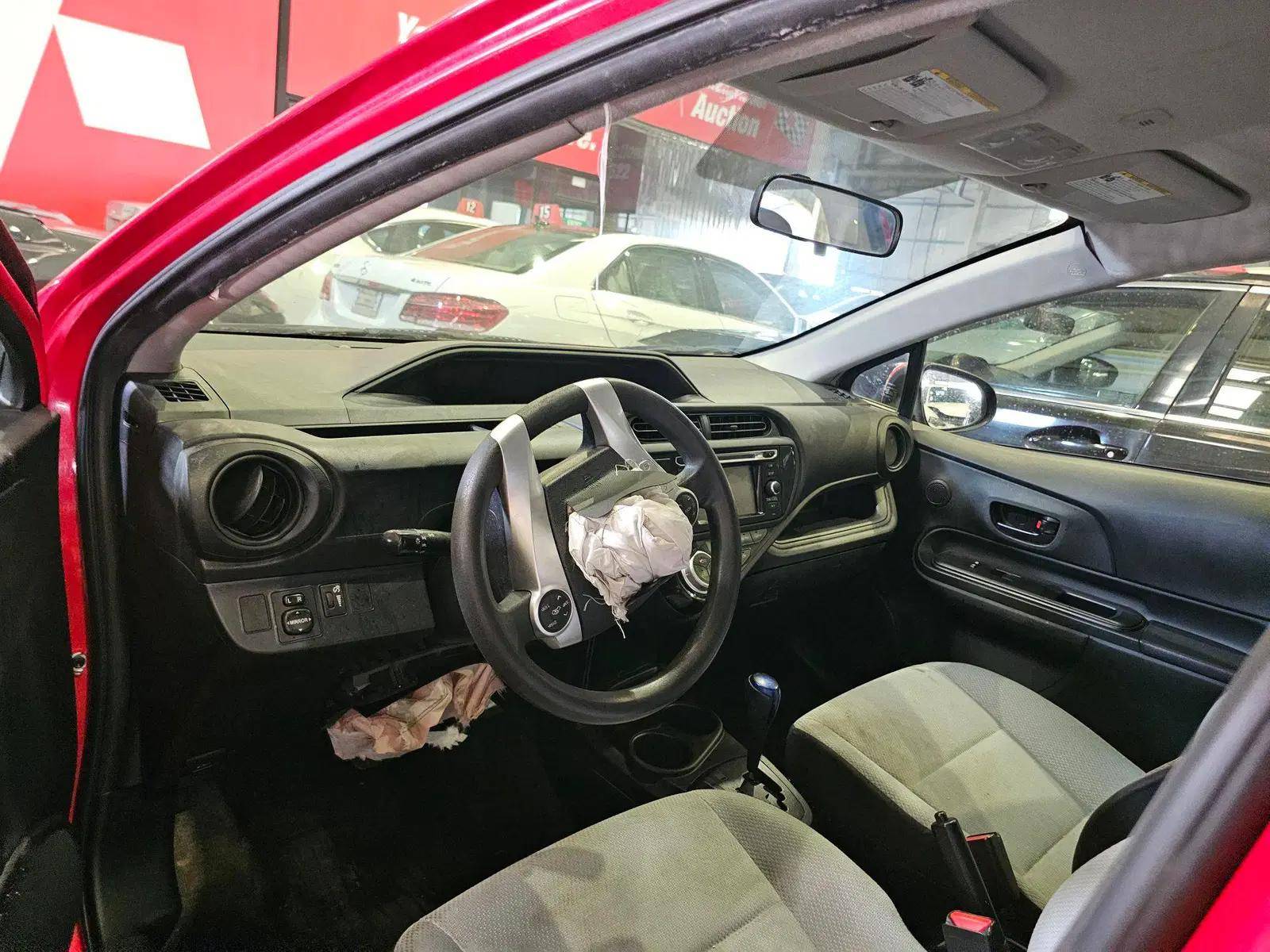 2016 TOYOTA PRIUS — 261082 Miles — Lot 9G1117909 — Main - Marhaba Auctions Used Cars - Image 8
