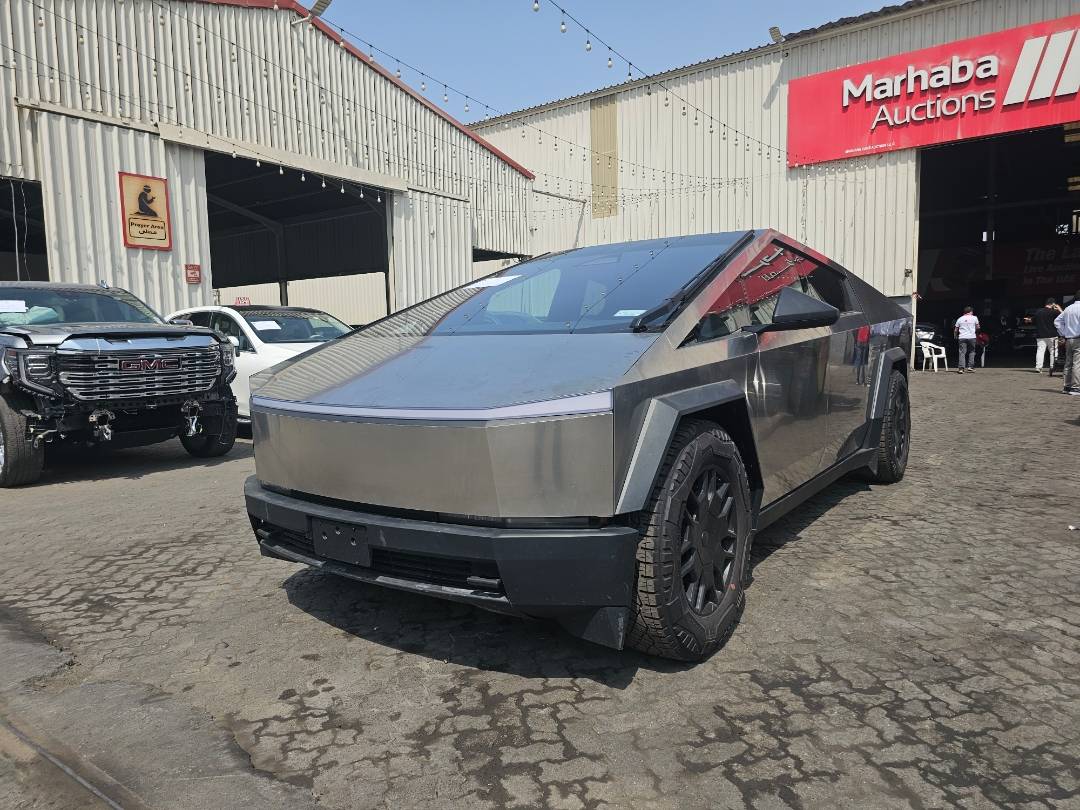 TESLA CYBERTRUCK 2024 - Marhaba Auction Used Cars - Image 3