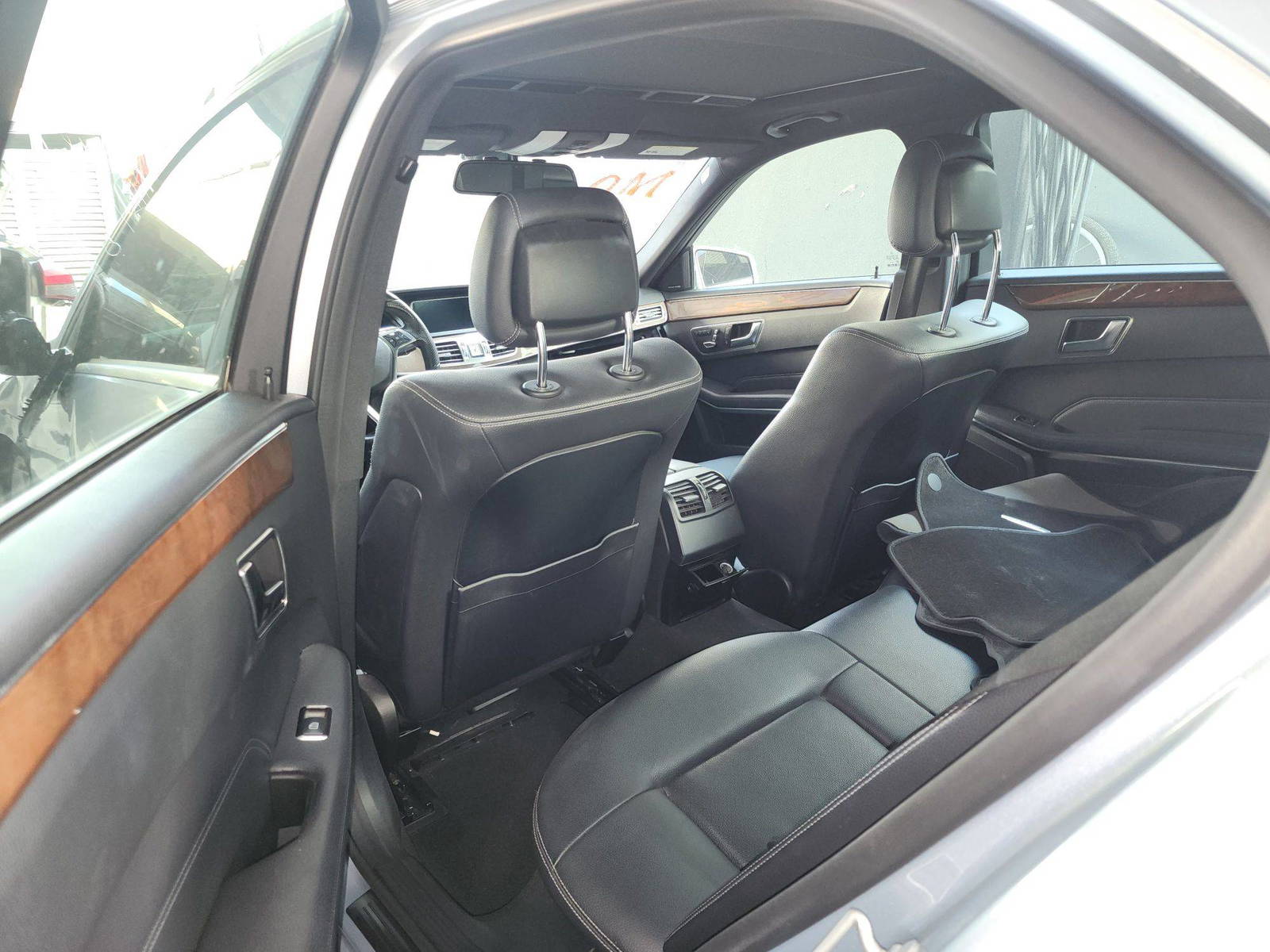 2014 MERCEDES BENZ E 350 — 120451 Miles — Lot 42509036 — Al Quoz - Marhaba Auctions Used Cars - Image 7