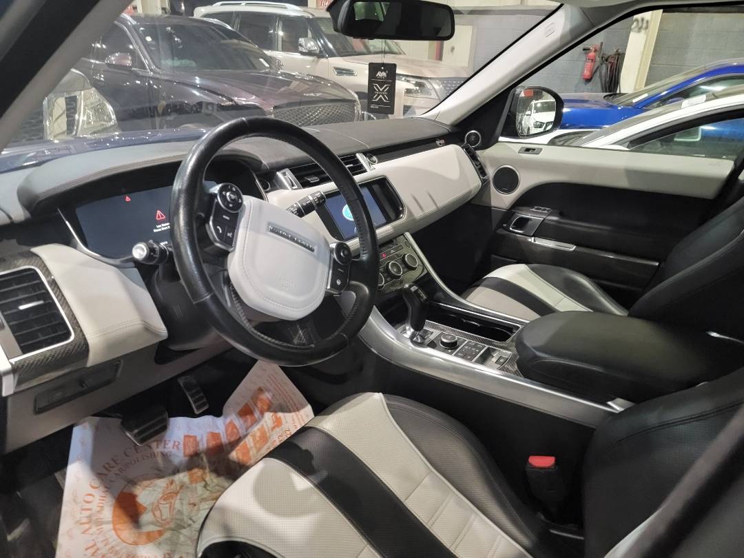 2016 LAND ROVER RANGE ROVER — 129339 KM — Lot A548173 — Main - Marhaba Auctions Used Cars - Image 9