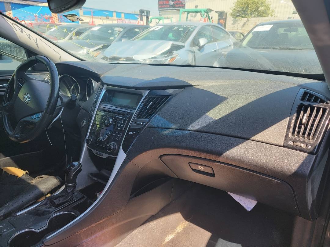 2011 HYUNDAI SONATA — 246130 Miles — Lot 38188984 - Marhaba Auctions Used Cars - Image 3