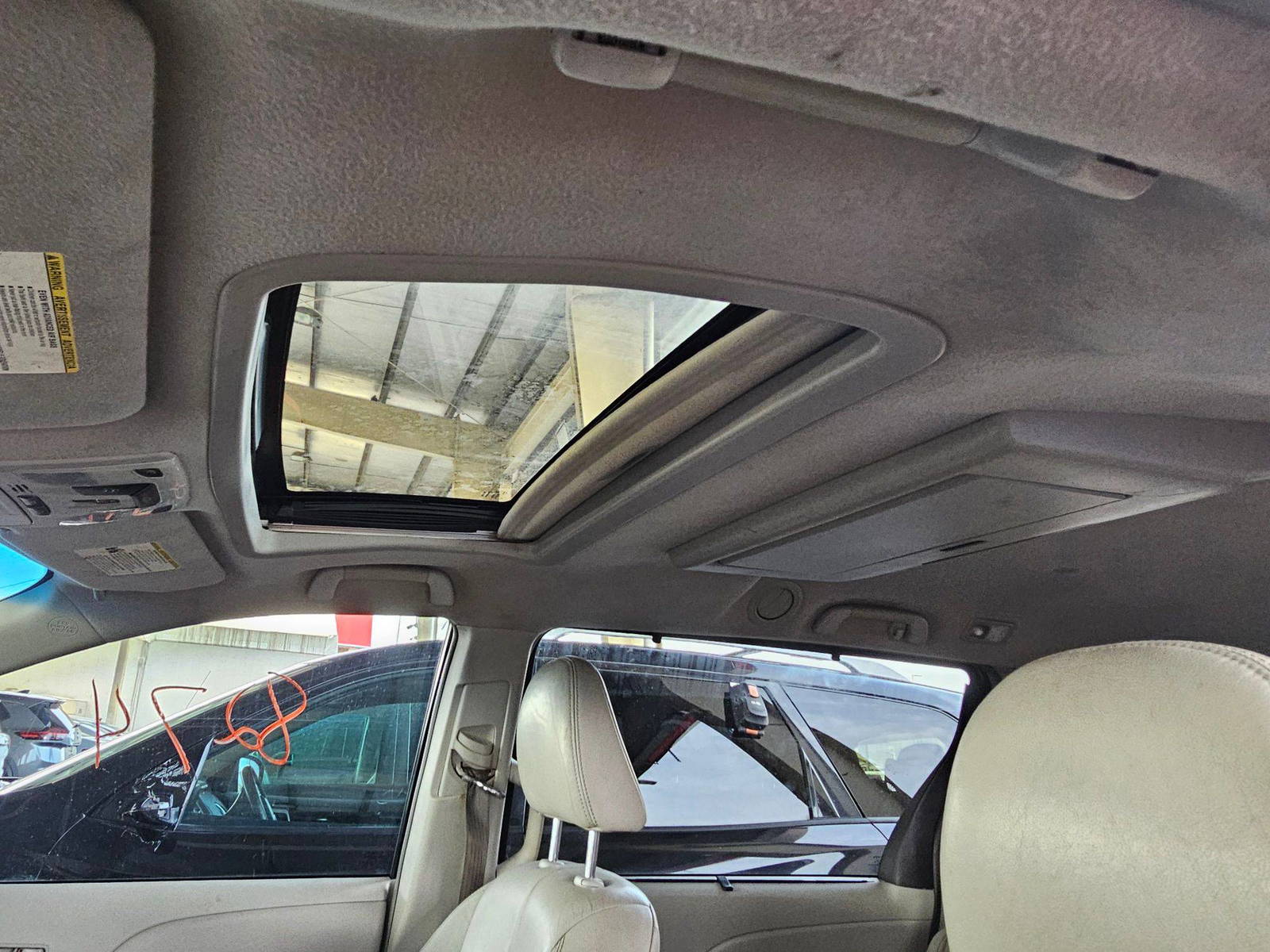 TOYOTA SIENNA 2011 - Marhaba Auction Used Cars - Image 7