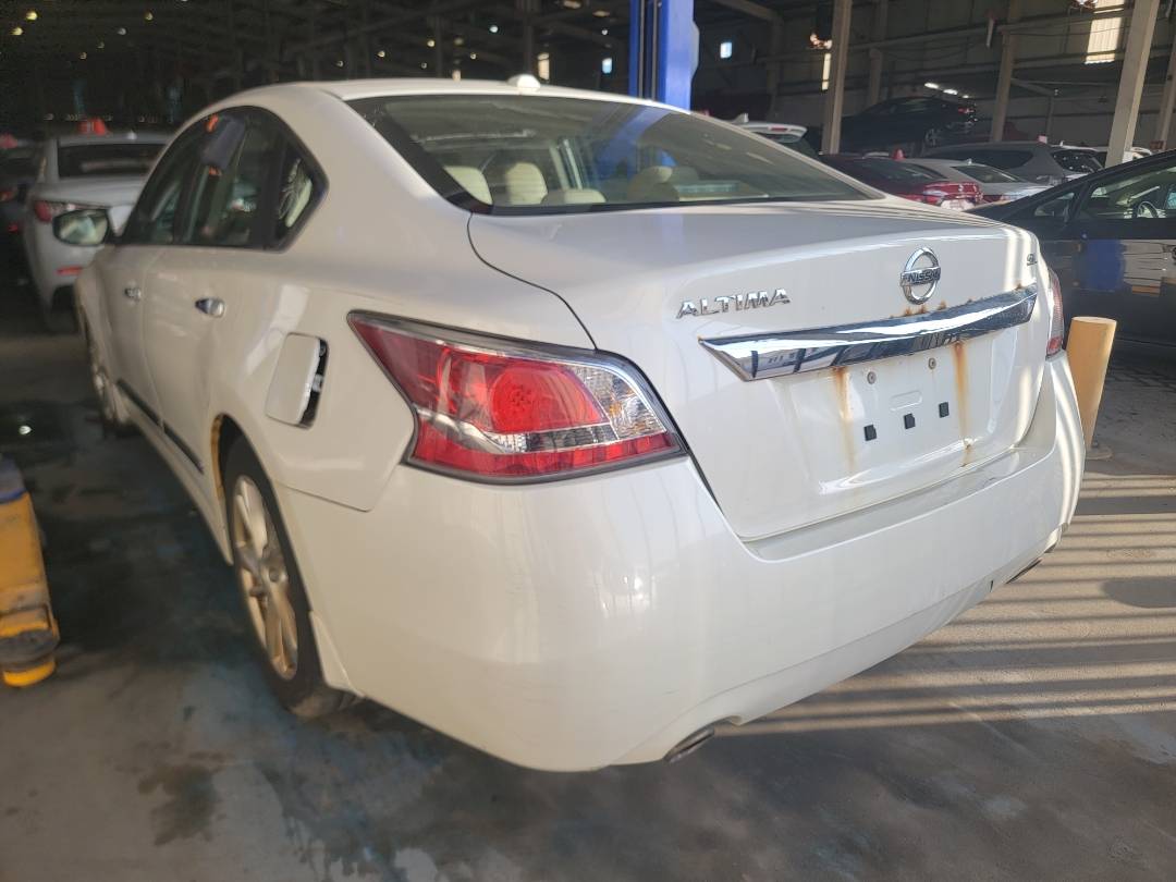 2015 NISSAN ALTIMA — 191641 Miles — Lot N376250 — Main - Marhaba Auctions Used Cars - Image 5