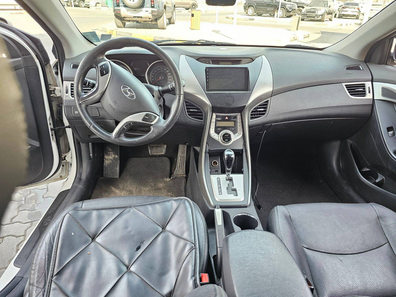 2012 HYUNDAI AVANTE — 106681 KM — Lot U285159 — Souq - Marhaba Auctions Used Cars - Image 7