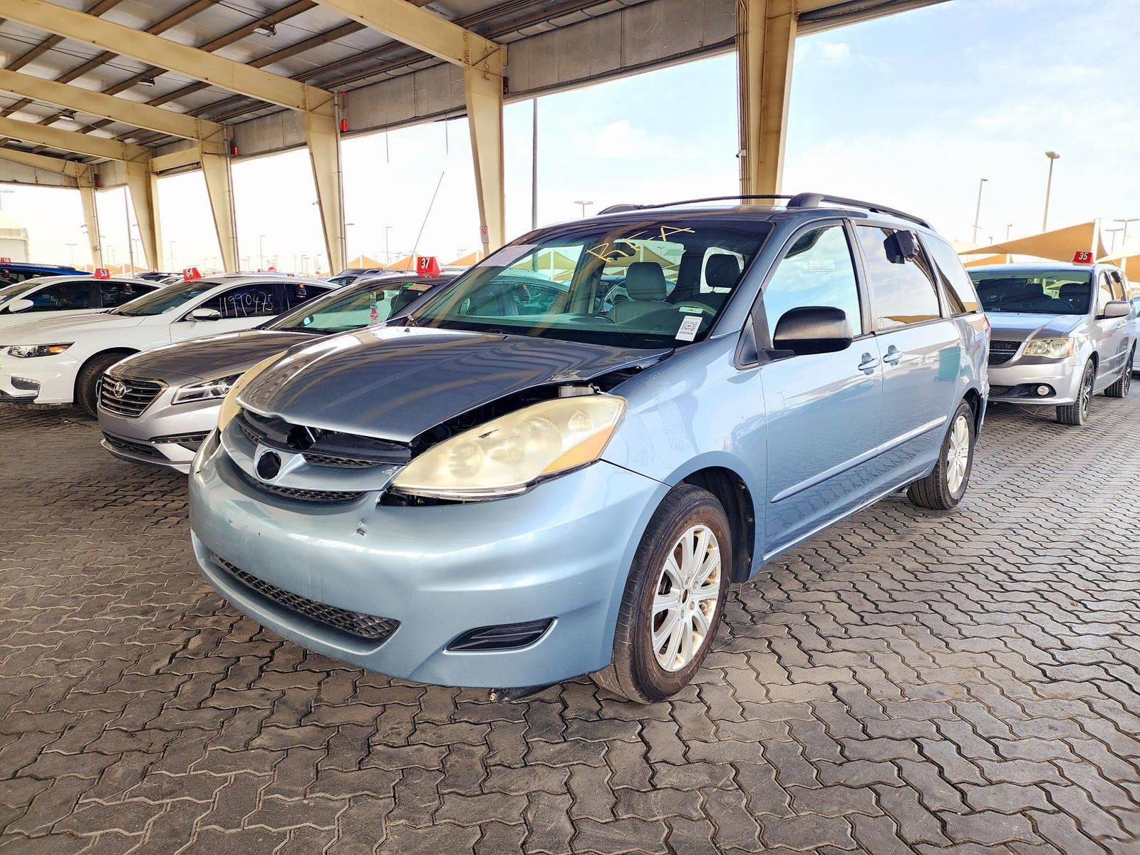 2010 TOYOTA SIENNA — 228254 Miles — Lot C3AS328088 — Souq - Marhaba Auctions Used Cars - Image 5