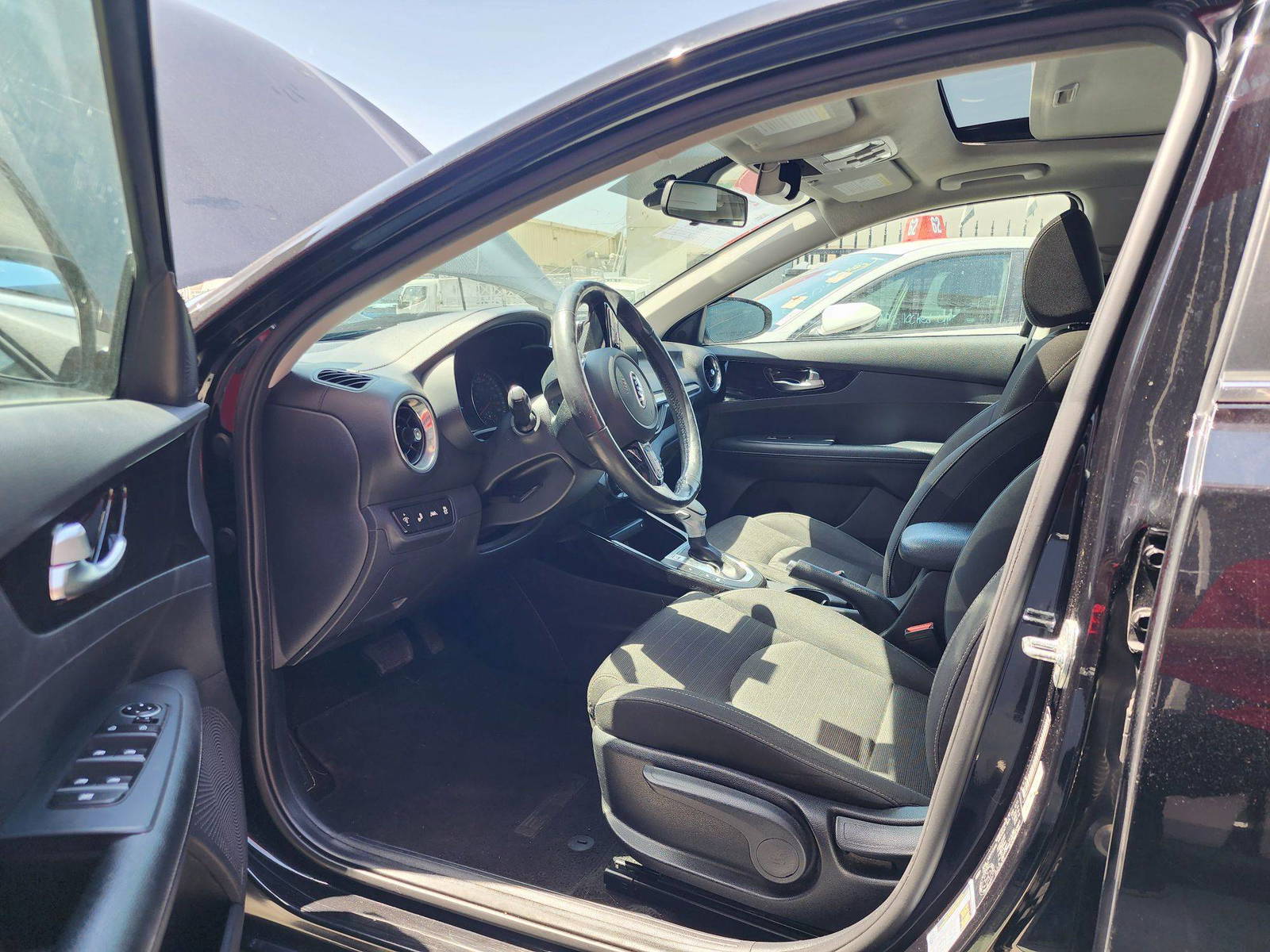 2021 KIA FORTE — 110095 KM — Lot 322969 — Al Quoz - Marhaba Auctions Used Cars - Image 9