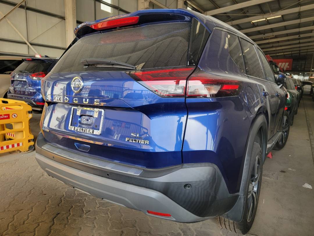 2021 NISSAN ROGUE — 35610 Miles — Lot MC708197 — Souq - Marhaba Auctions Used Cars - Image 3