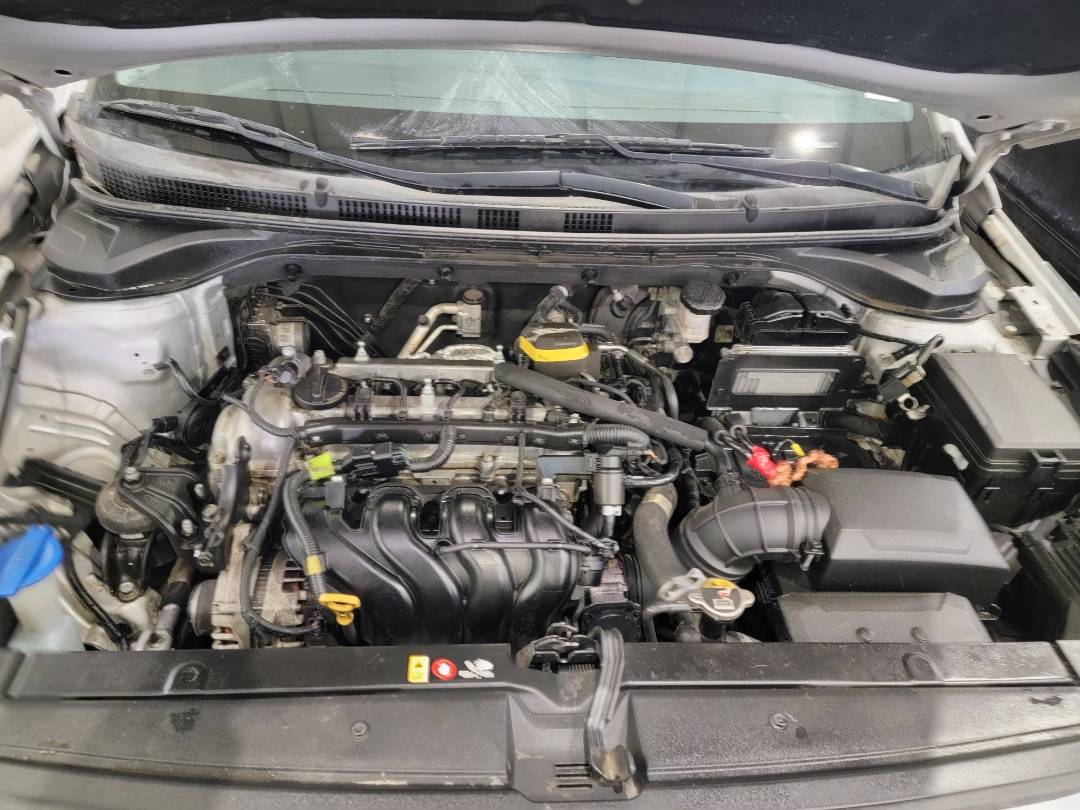 2018 HYUNDAI ACCENT — 121905 Miles — Lot 017475 — Main - Marhaba Auctions Used Cars - Image 10