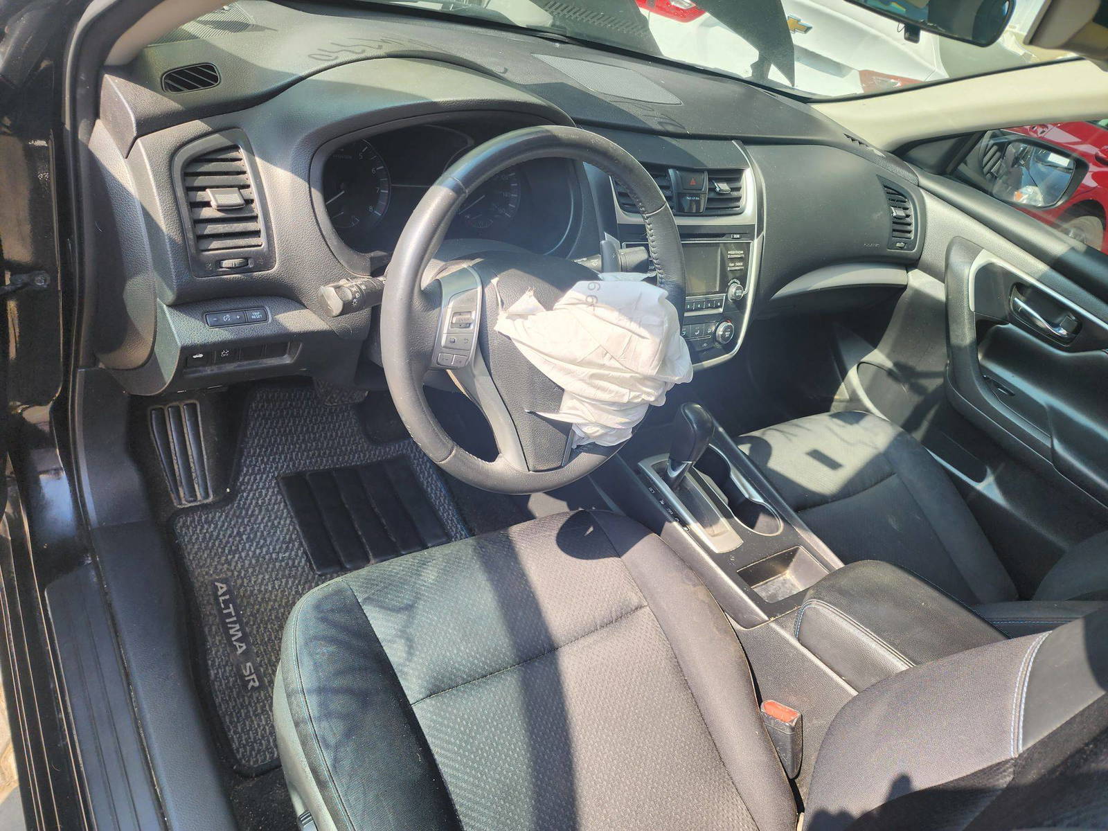2016 NISSAN ALTIMA — 160920 Miles — Lot 37249330 - Marhaba Auctions Used Cars - Image 4