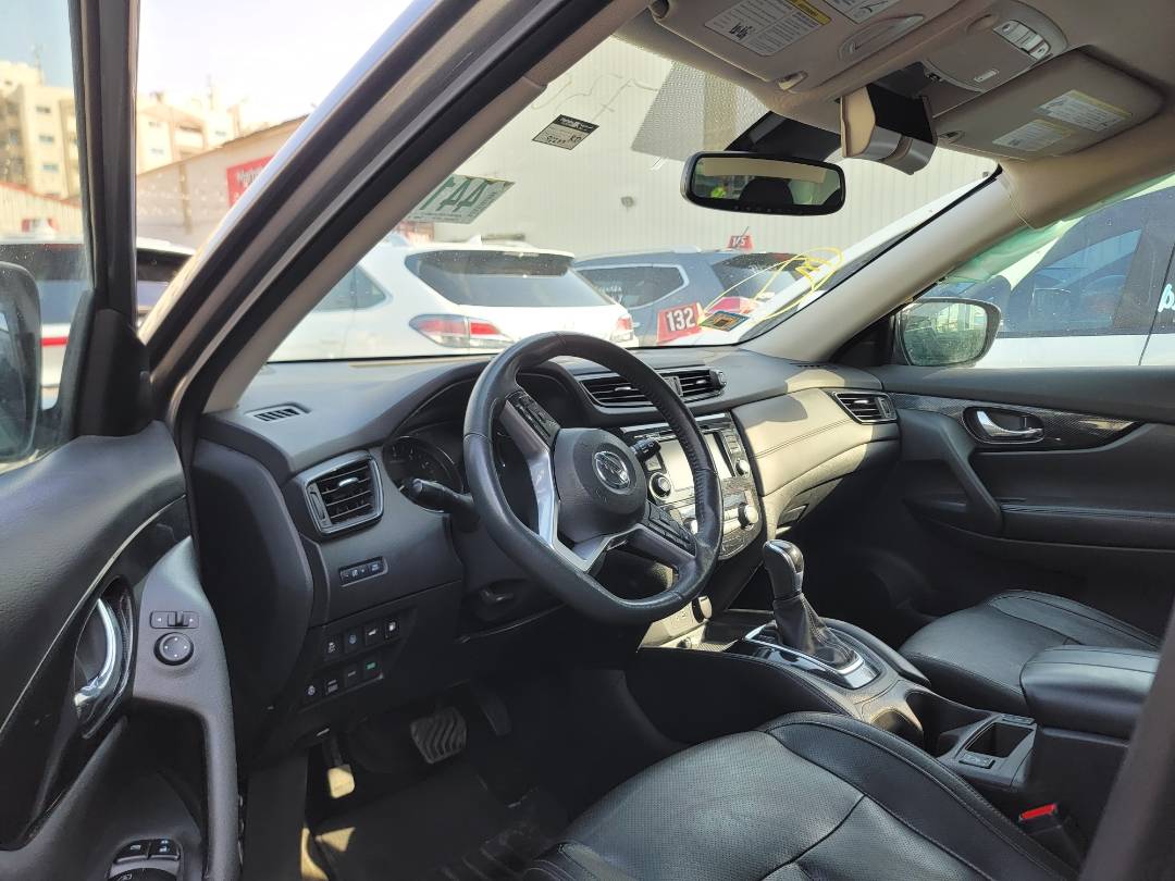 2018 NISSAN ROGUE — 96200 Miles — Lot 730151 — Souq - Marhaba Auctions Used Cars - Image 5