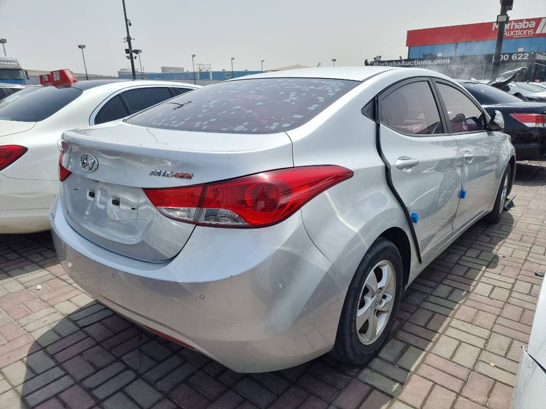2012 HYUNDAI AVANTE — 67567 KM — Lot 2135478 — Ind. 12 - Marhaba Auctions Used Cars - Image 4