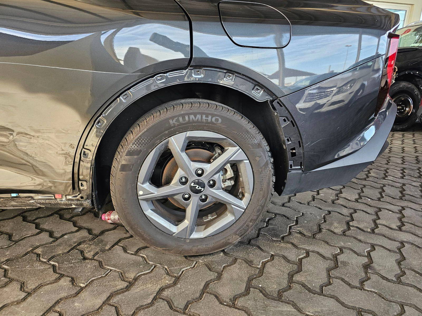 2025 KIA K4 — 7372 Miles — Lot SE015222 — Souq - Marhaba Auctions Used Cars - Image 11