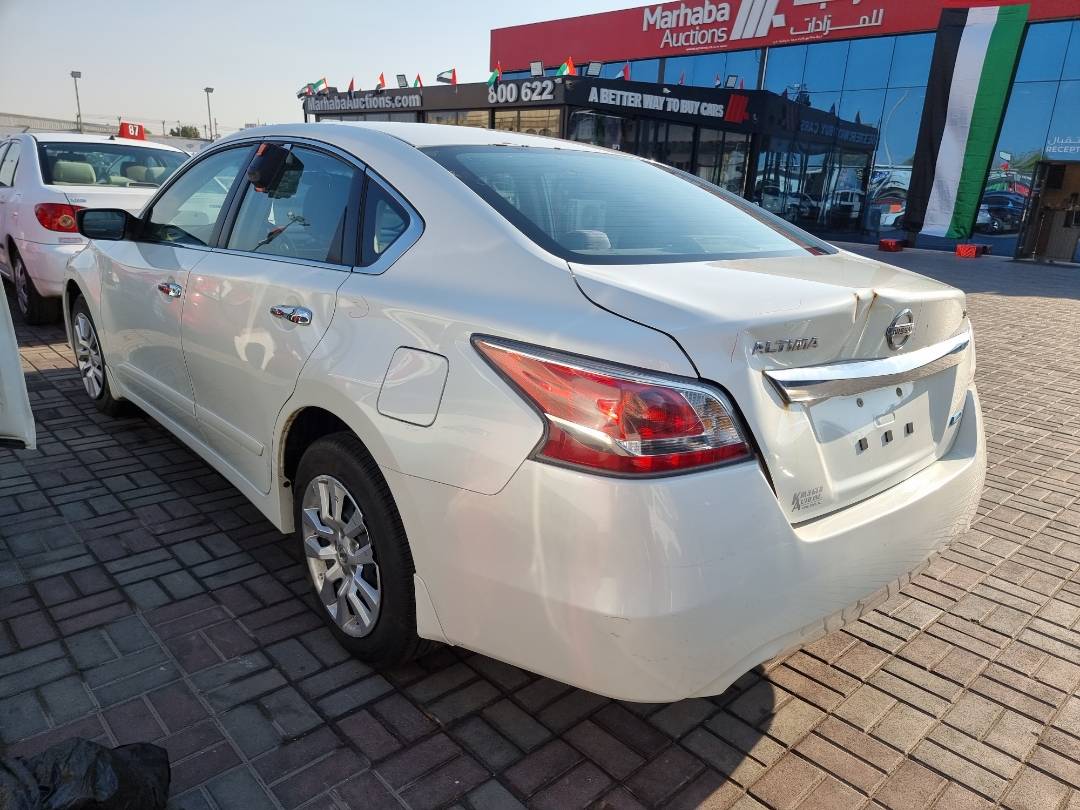 2014 NISSAN ALTIMA — 187728 Miles — Lot 125478 — Ind. 12 - Marhaba Auctions Used Cars - Image 5