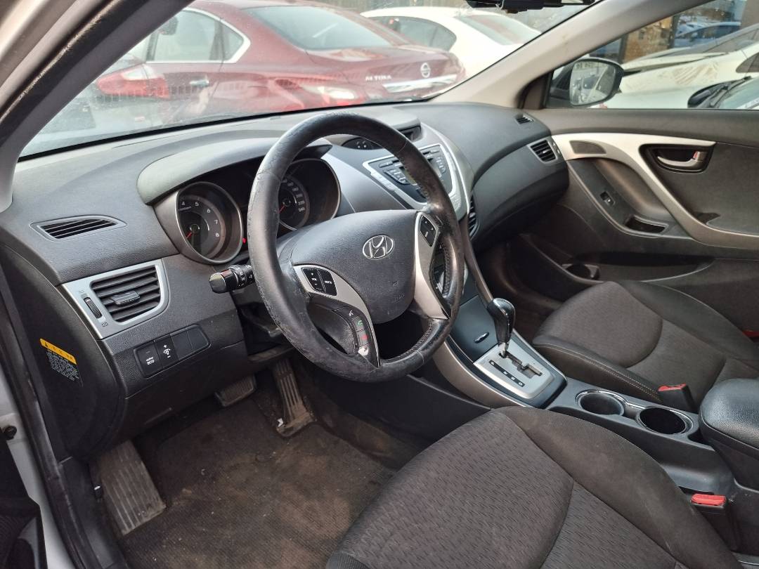 HYUNDAI AVANTE 2011 - Marhaba Auction Used Cars - Image 7