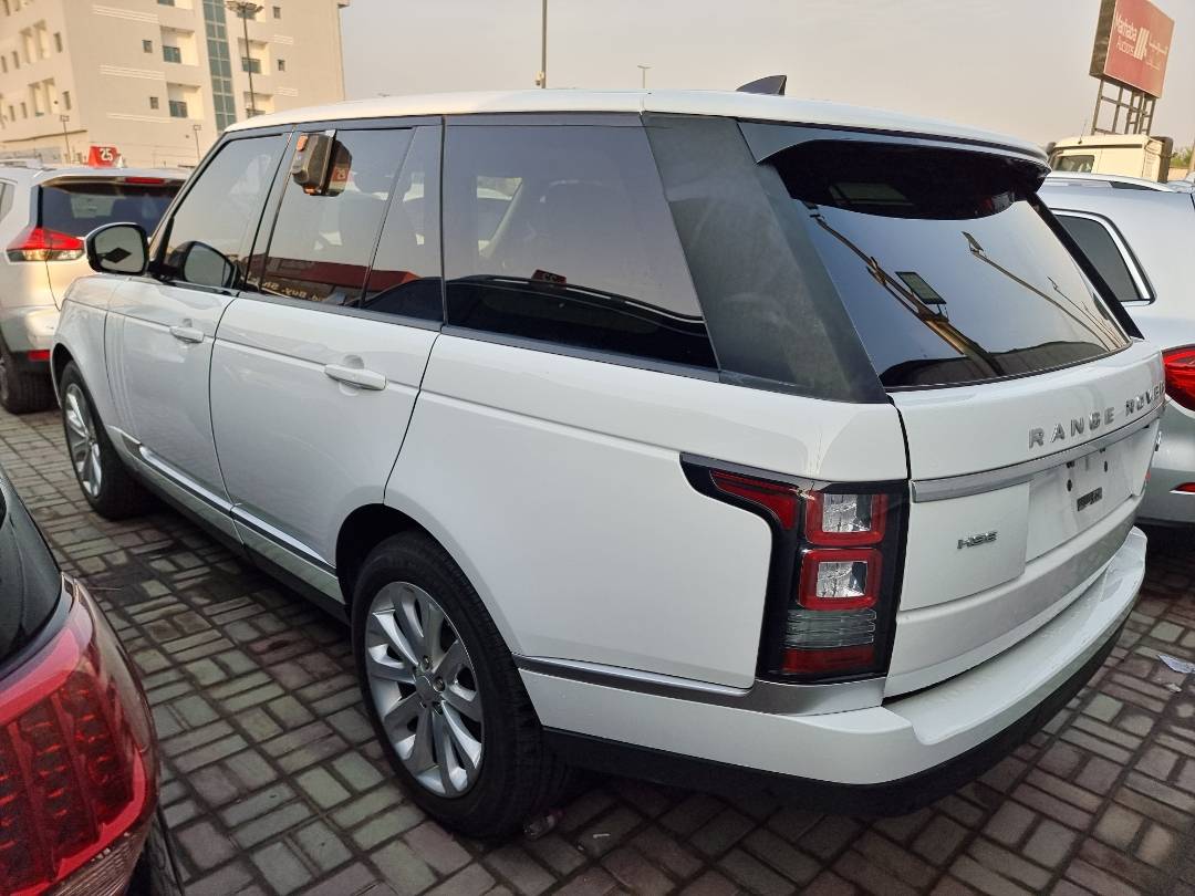2017 LAND ROVER RANGE ROVER — 53842 Miles — Lot 353325 — Ind. 12 - Marhaba Auctions Used Cars - Image 4