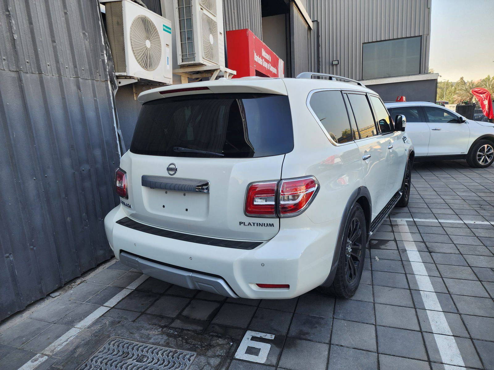 NISSAN ARMADA 2017 - Marhaba Auction Used Cars - Image 5