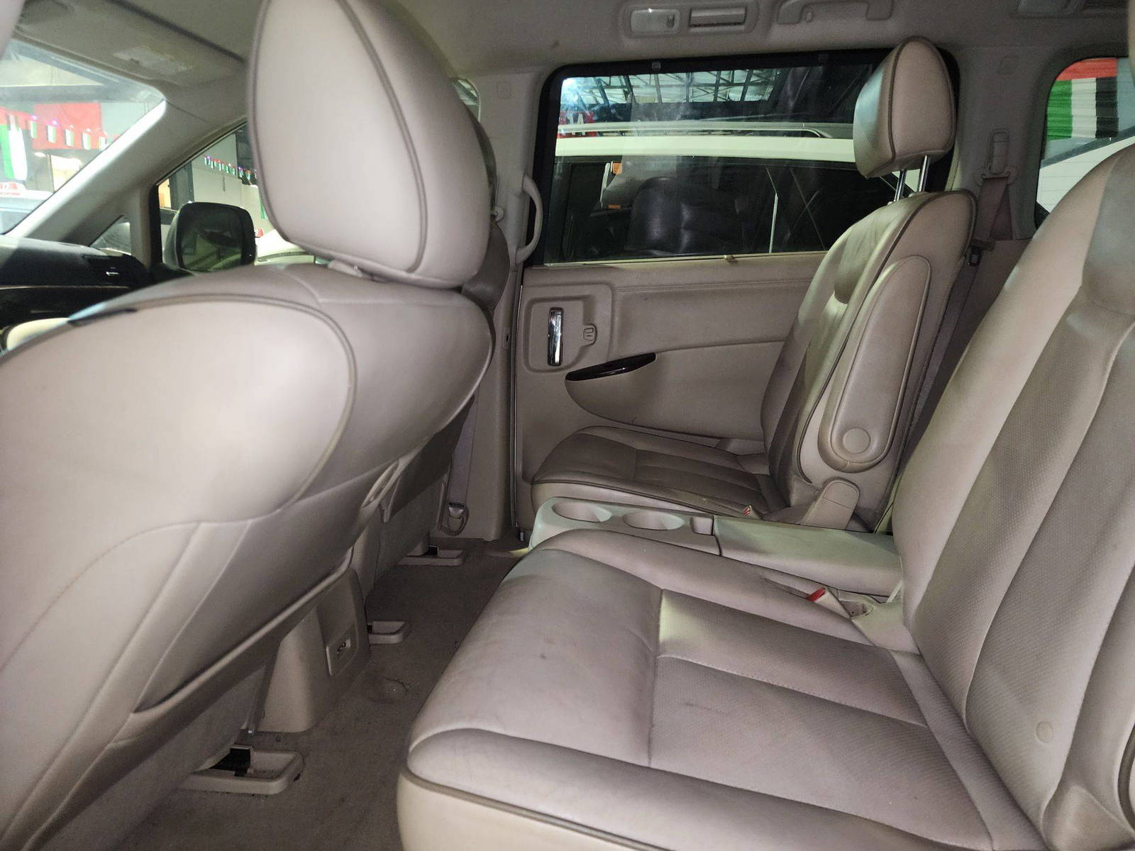 2013 NISSAN QUEST — 141710 Miles — Lot 43297443 — Al Quoz - Marhaba Auctions Used Cars - Image 7