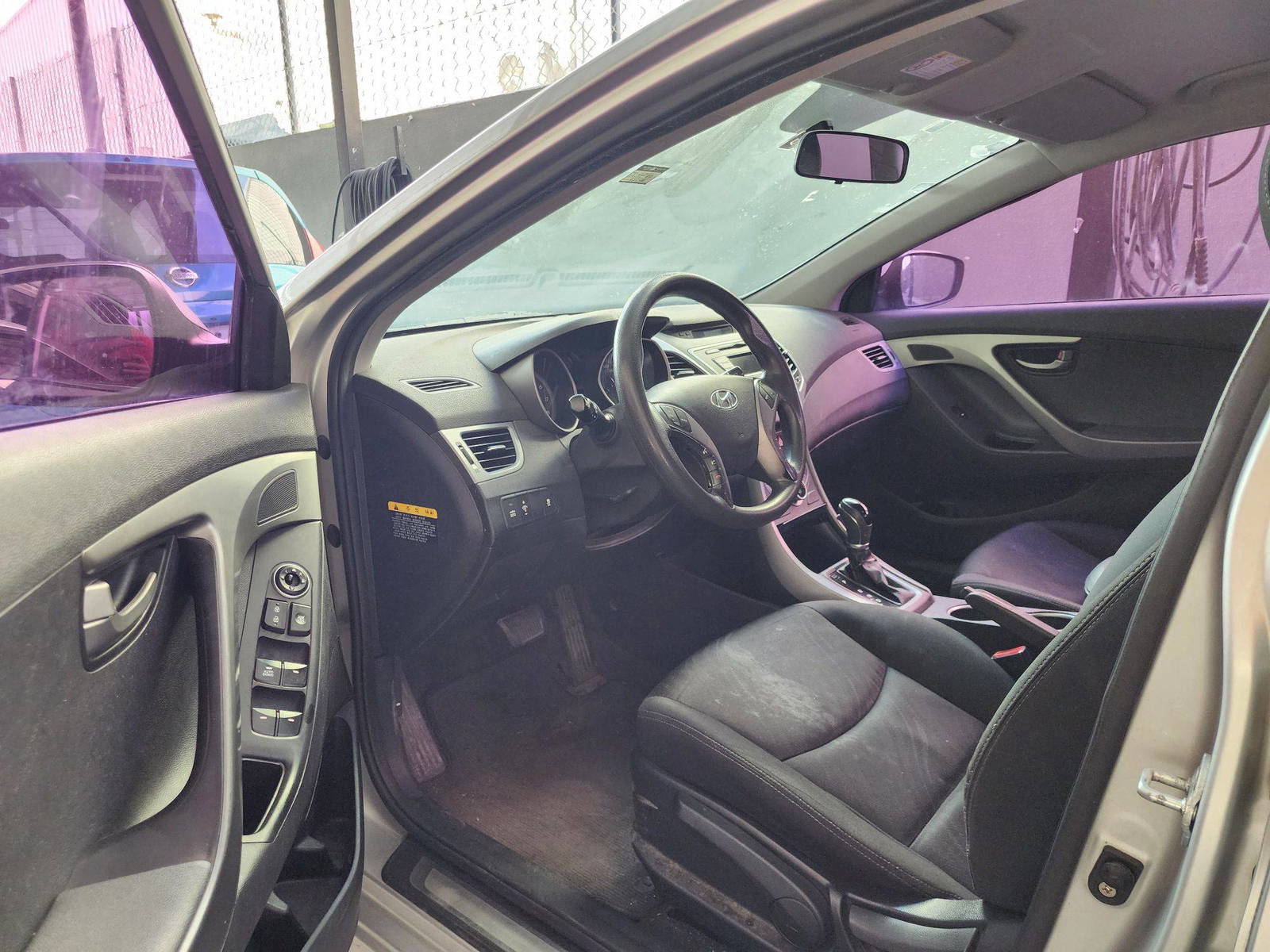 2015 HYUNDAI AVANTE — 255488 KM — Lot 236954 — Main - Marhaba Auctions Used Cars - Image 9