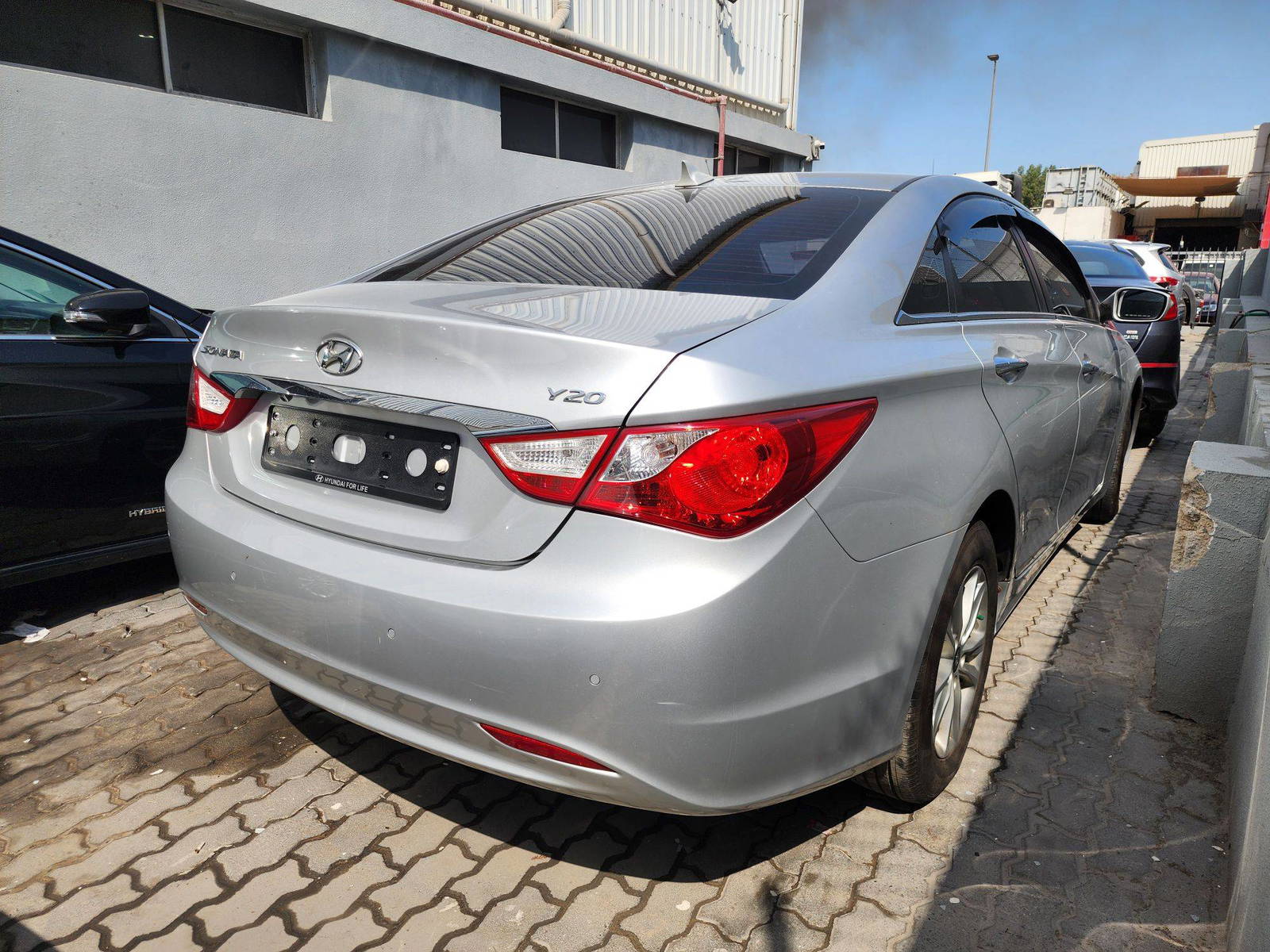 2011 HYUNDAI SONATA — 94702 KM — Lot 225954 — Al Quoz - Marhaba Auctions Used Cars - Image 6