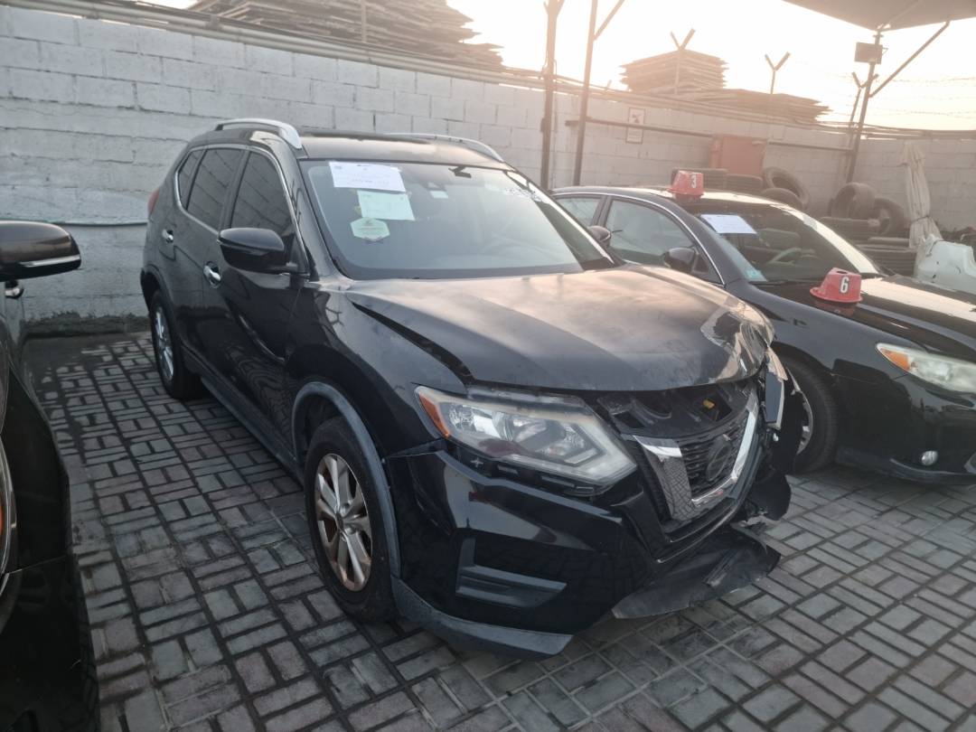 Nissan Rogue 2019 view 2