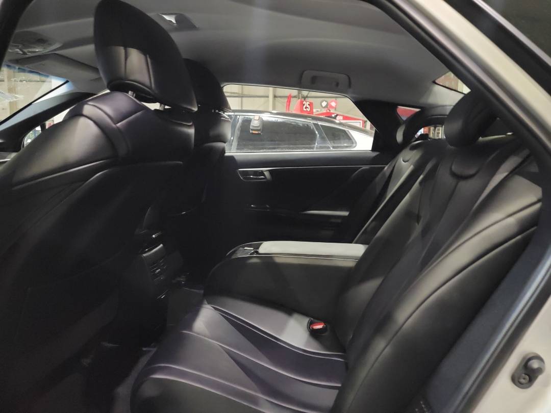 2018 TOYOTA MIRAI — 69584 KM — Lot A005170 — Main - Marhaba Auctions Used Cars - Image 7