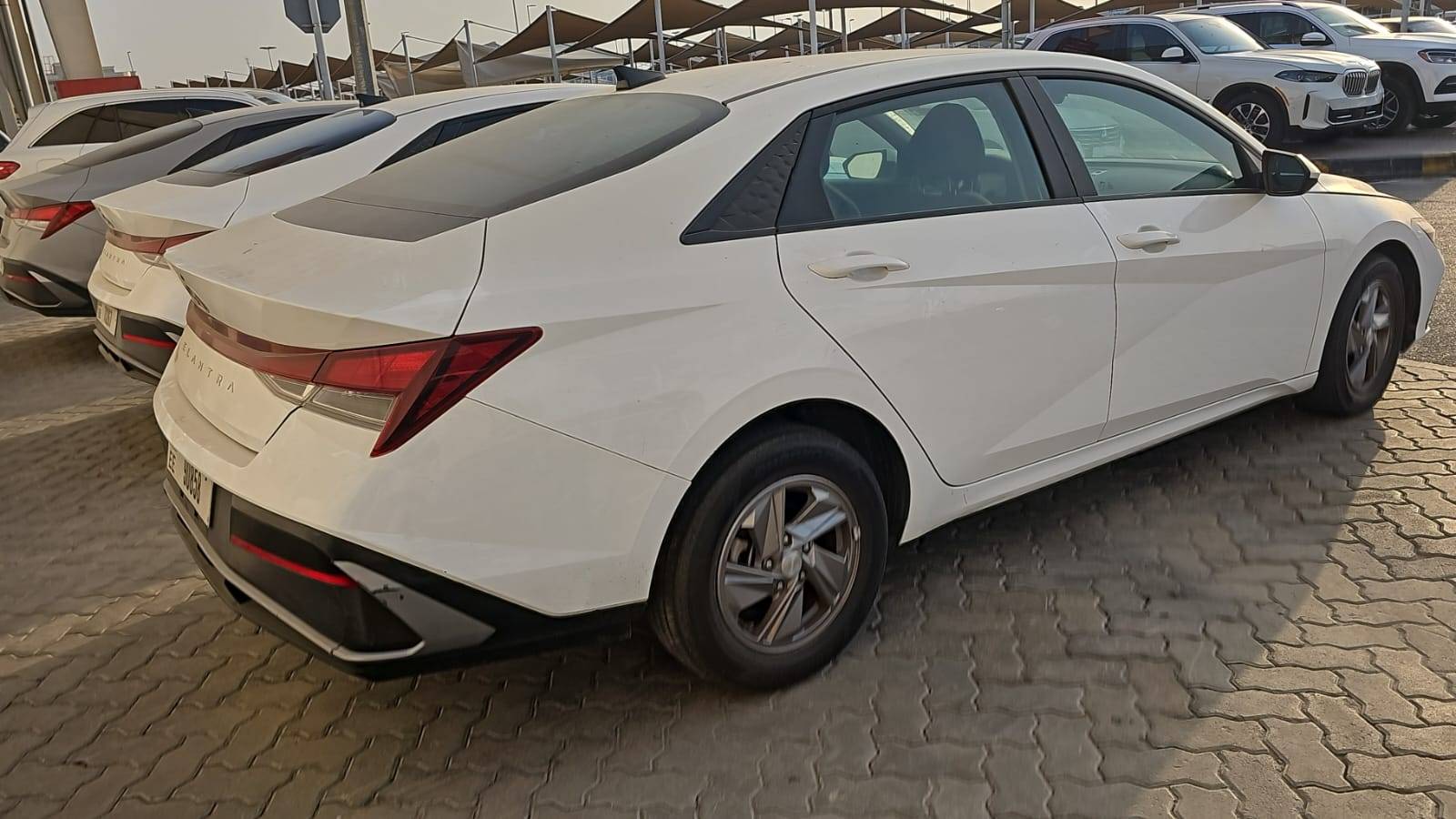 2025 HYUNDAI ELANTRA — 25664 KM — Lot 3SU934113 — Souq - Marhaba Auctions Used Cars - Image 9