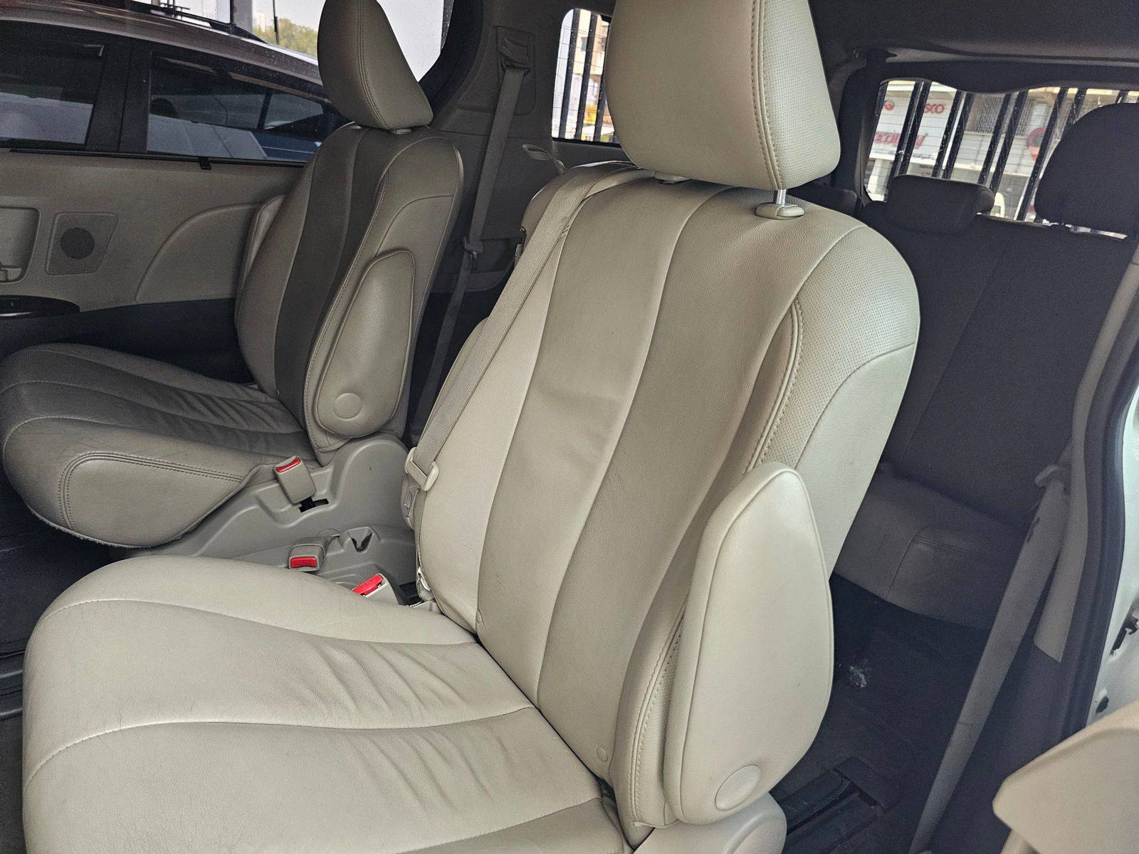 TOYOTA SIENNA 2013 - Marhaba Auction Used Cars - Image 9