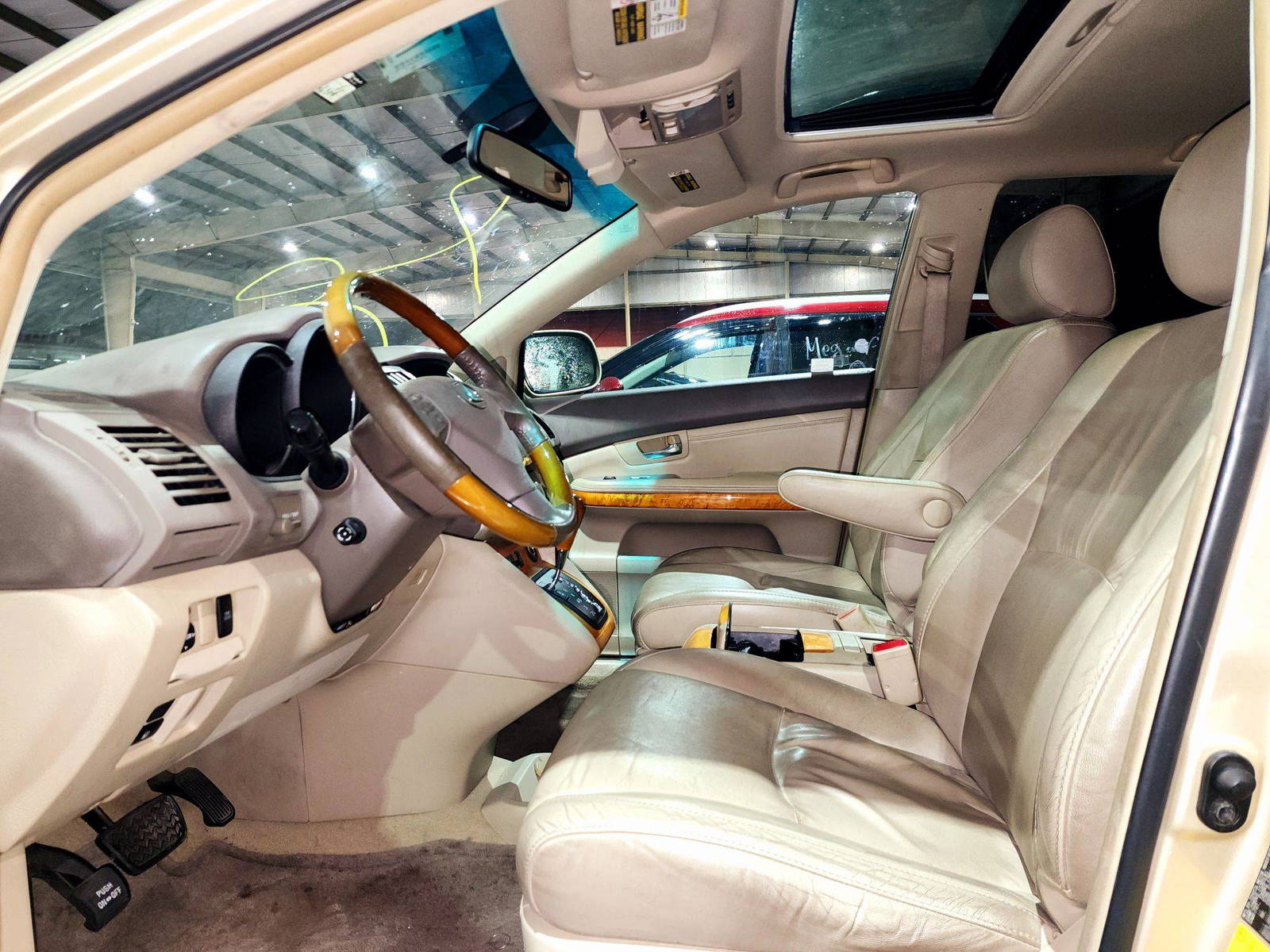 2009 LEXUS RX 350 — 146509 Miles — Lot K31U69C106130 — Souq - Marhaba Auctions Used Cars - Image 9