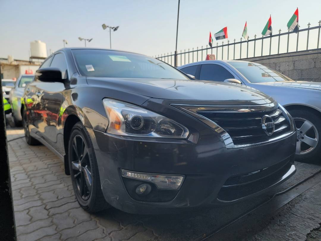 2015 NISSAN ALTIMA — 230195 Miles — Lot 887848 — Main - Marhaba Auctions Used Cars - Image 4