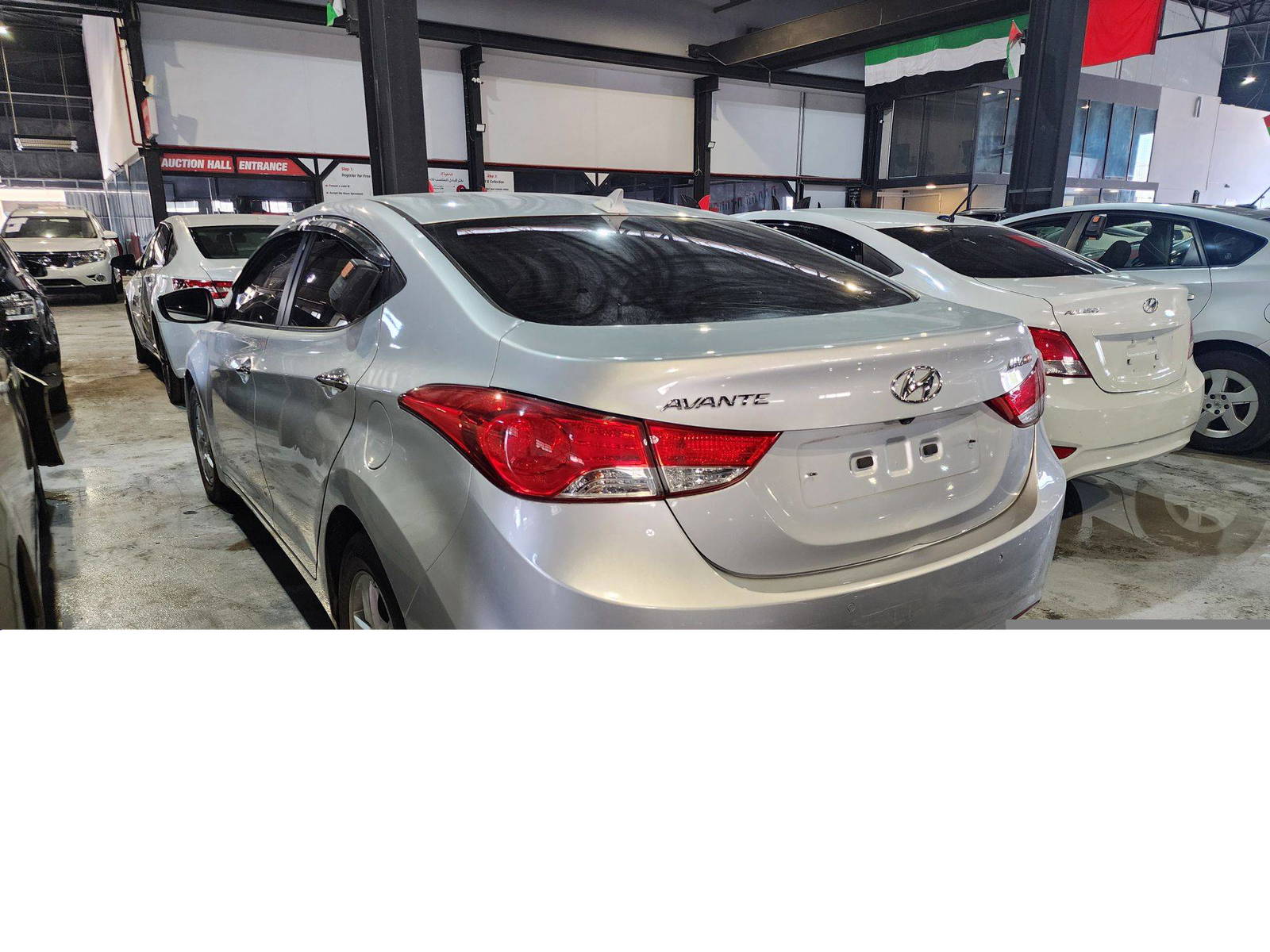 2011 HYUNDAI AVANTE — 182622 KM — Lot 078632 — Al Quoz - Marhaba Auctions Used Cars - Image 3