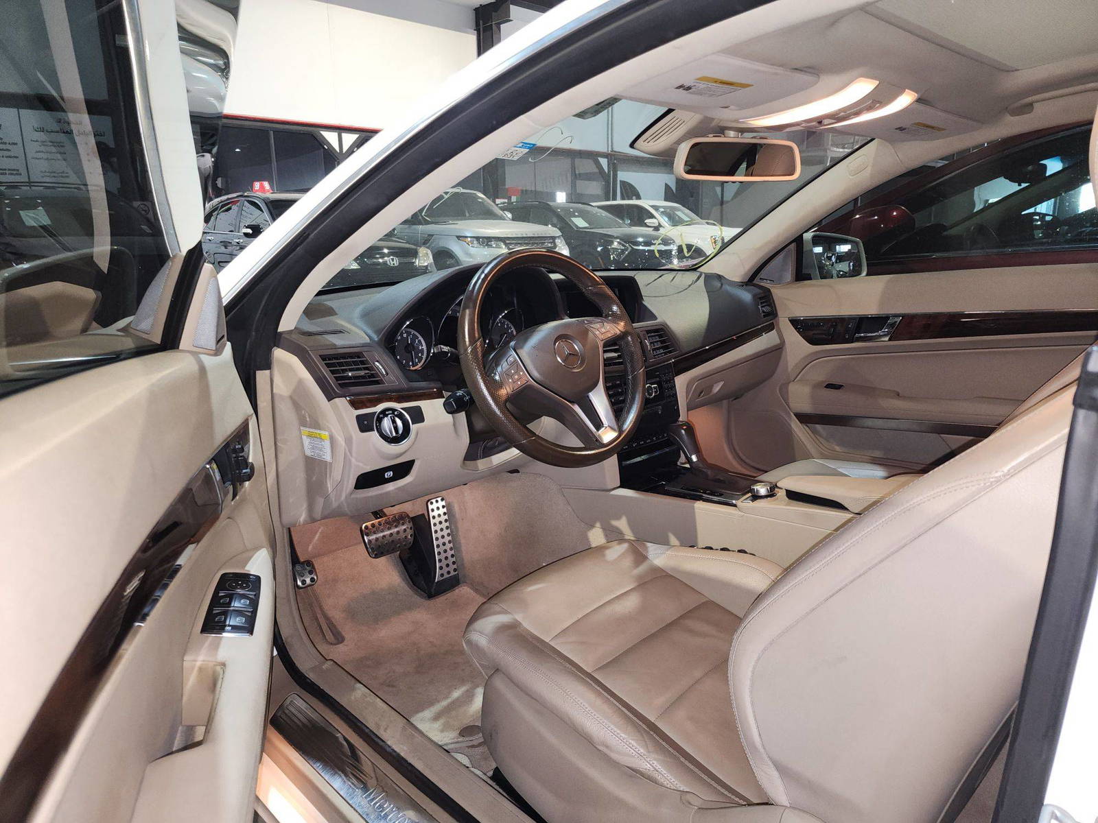 2013 MERCEDES BENZ E 350 — 118564 Miles — Lot 221348 — Al Quoz - Marhaba Auctions Used Cars - Image 11