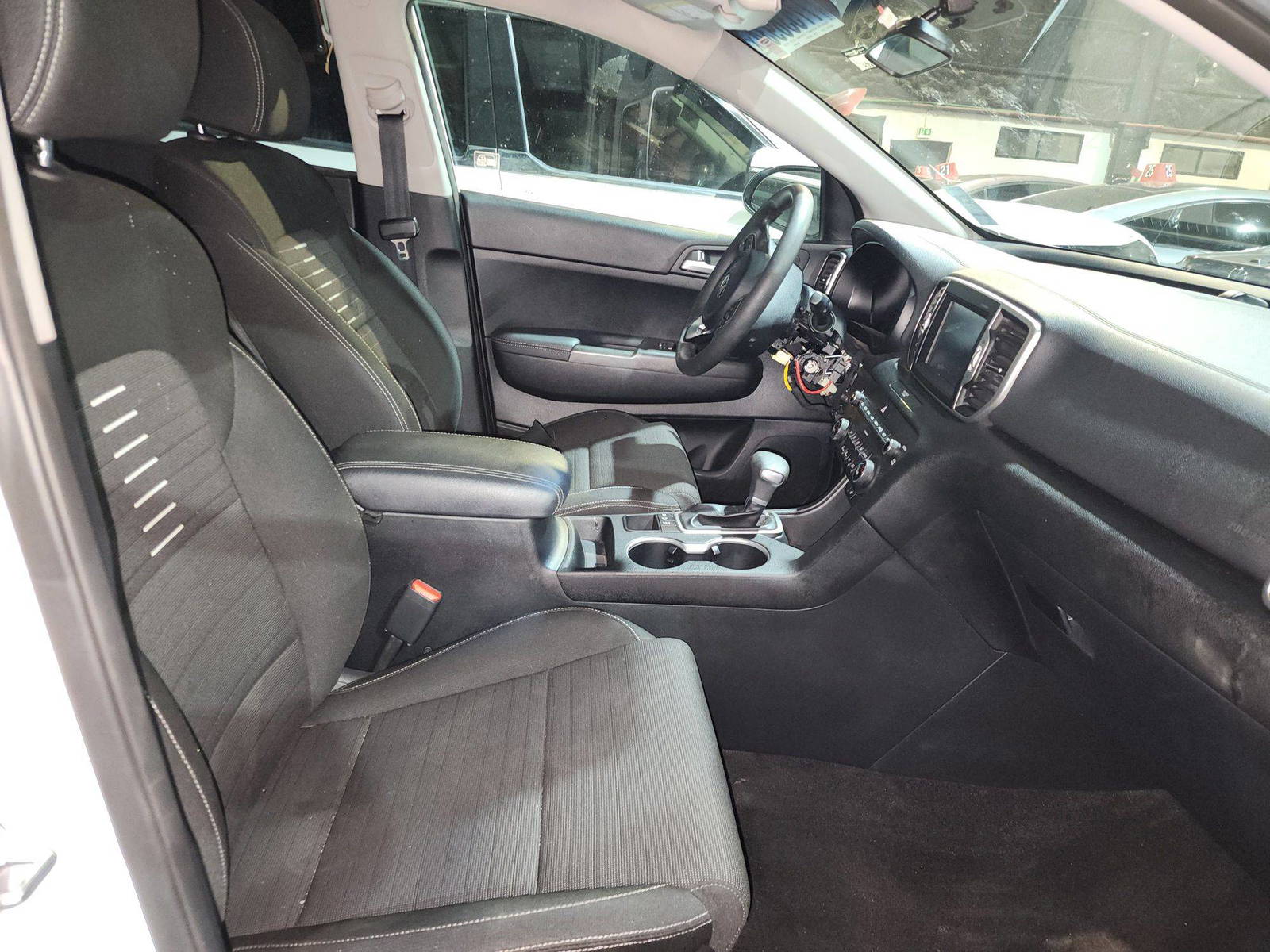 2019 KIA SPORTAGE — 47495 Miles — Lot 7523065 — Al Quoz - Marhaba Auctions Used Cars - Image 9