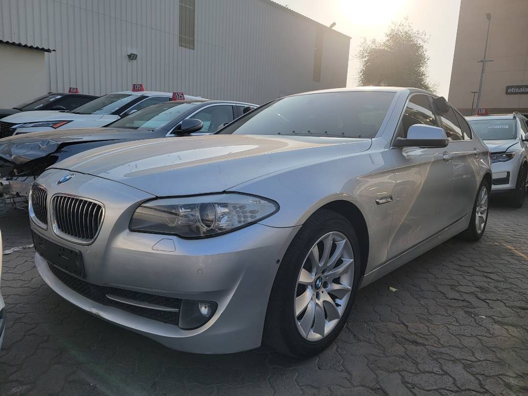 2009 BMW 528i — 267868 KM — Lot X39014 — Main - Marhaba Auctions Used Cars - Image 5