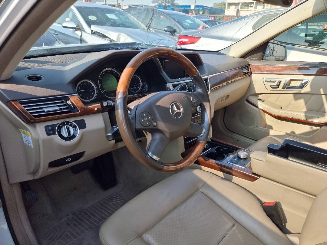 2011 MERCEDES BENZ E 350 — 91052 Miles — Lot 374504 — Ind. 12 - Marhaba Auctions Used Cars - Image 6