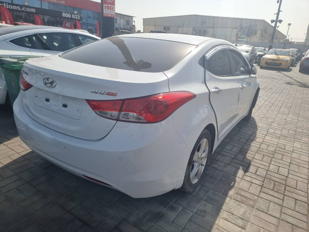 2011 HYUNDAI AVANTE — 240036 KM — Lot 090962 — Ind. 12 - Marhaba Auctions Used Cars - Image 4